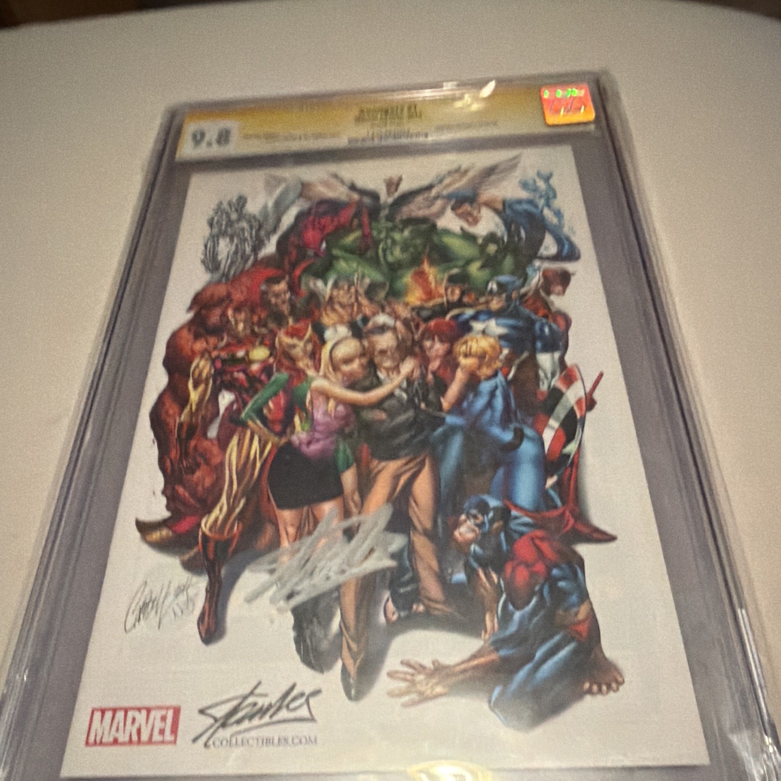 Avengers #1 (2014) CGC 9.8 Signature Series Stan Lee Signed