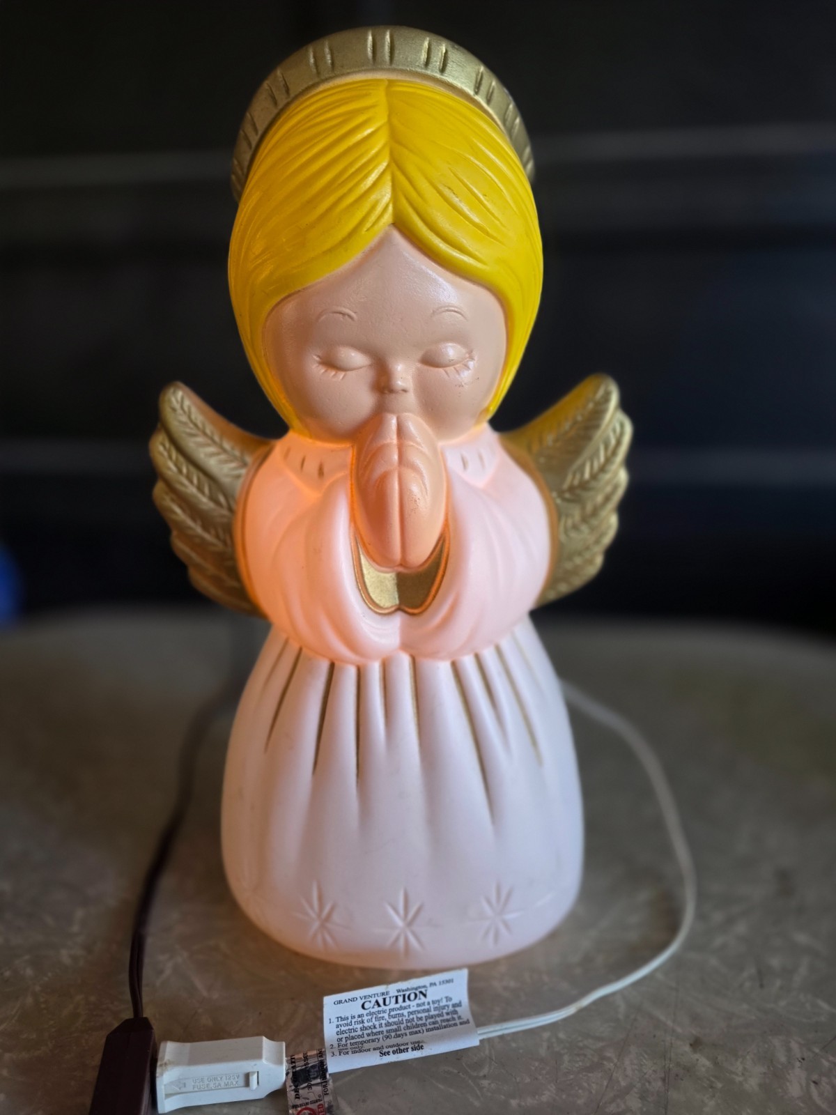 Vtg 1999 Grand Venture Praying Angel 18” Illuminated Lighted Christmas Blow Mold