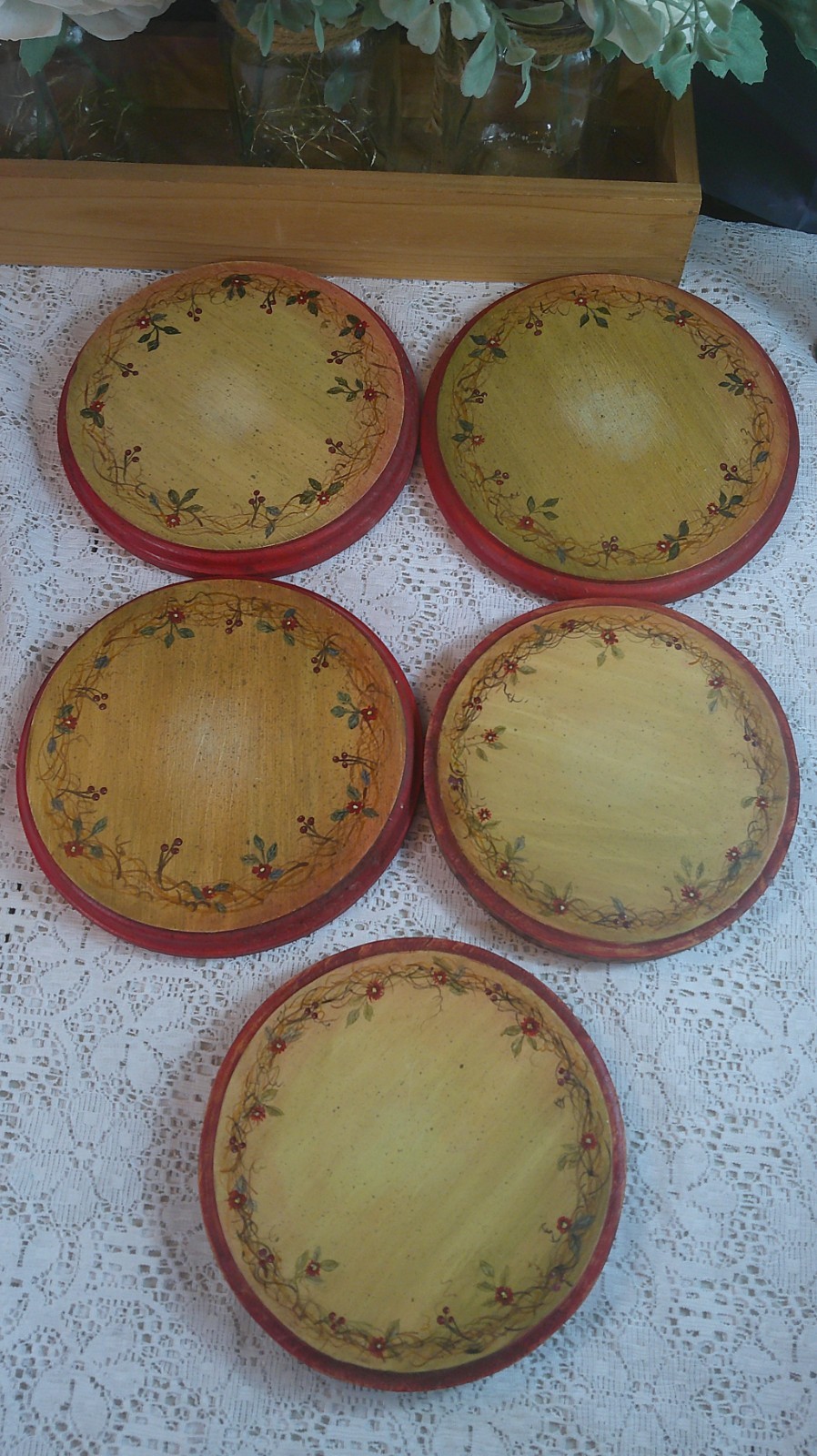 Vintage 1995 Wooden Trivets: 5-Piece Primitive Set, Floral Berry Vines