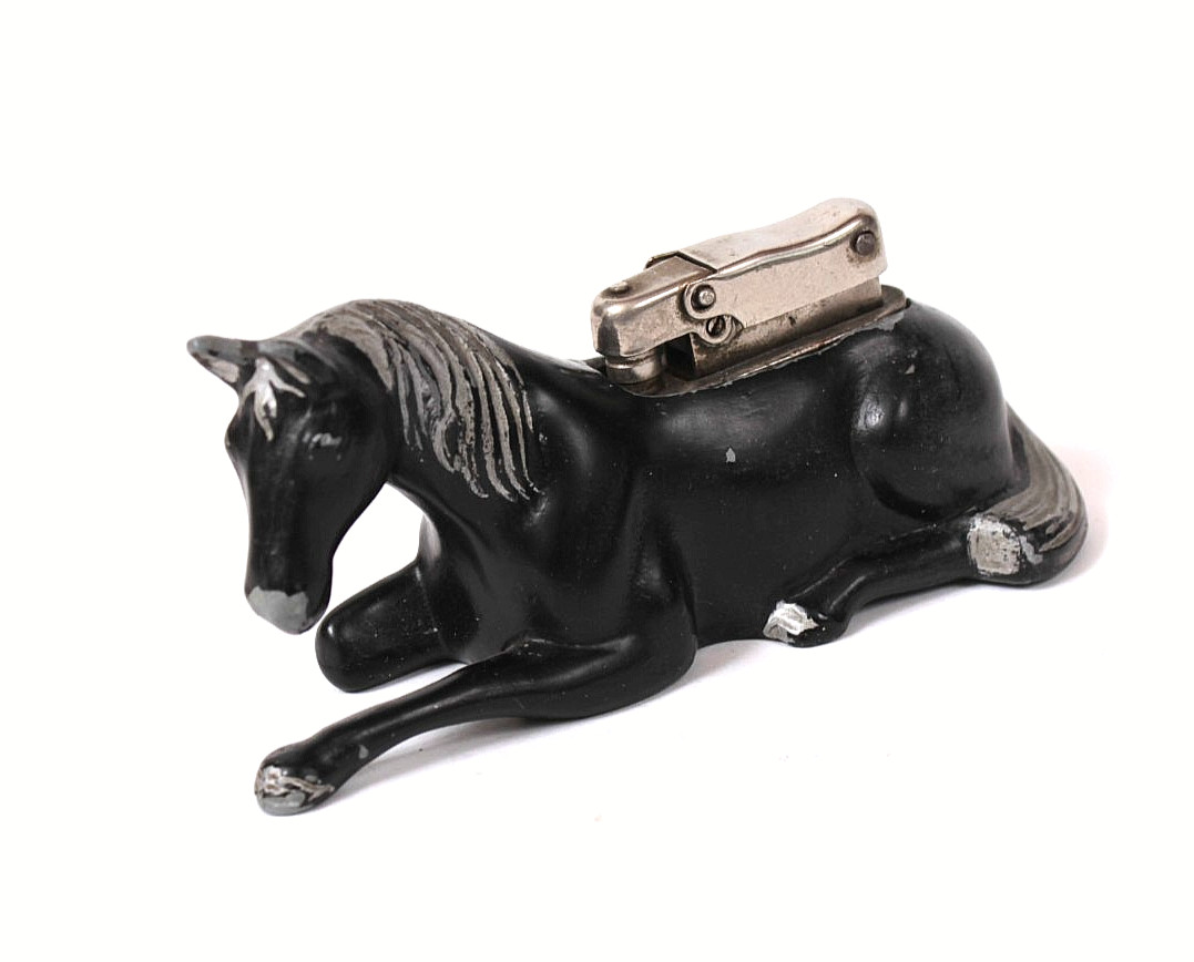RAR vintage collectible cast iron table top horse figurin Gasoline Lighter