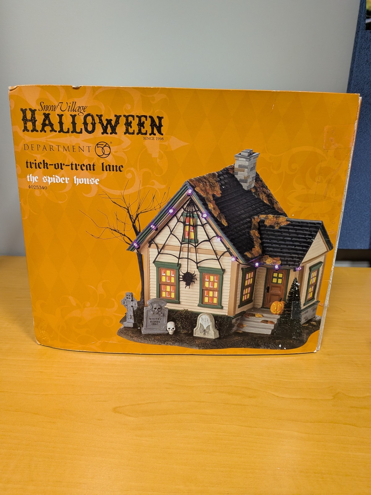 Dept 56 Trick Or Treat Lane “The Spider House” 4025340 Halloween Snow Village
