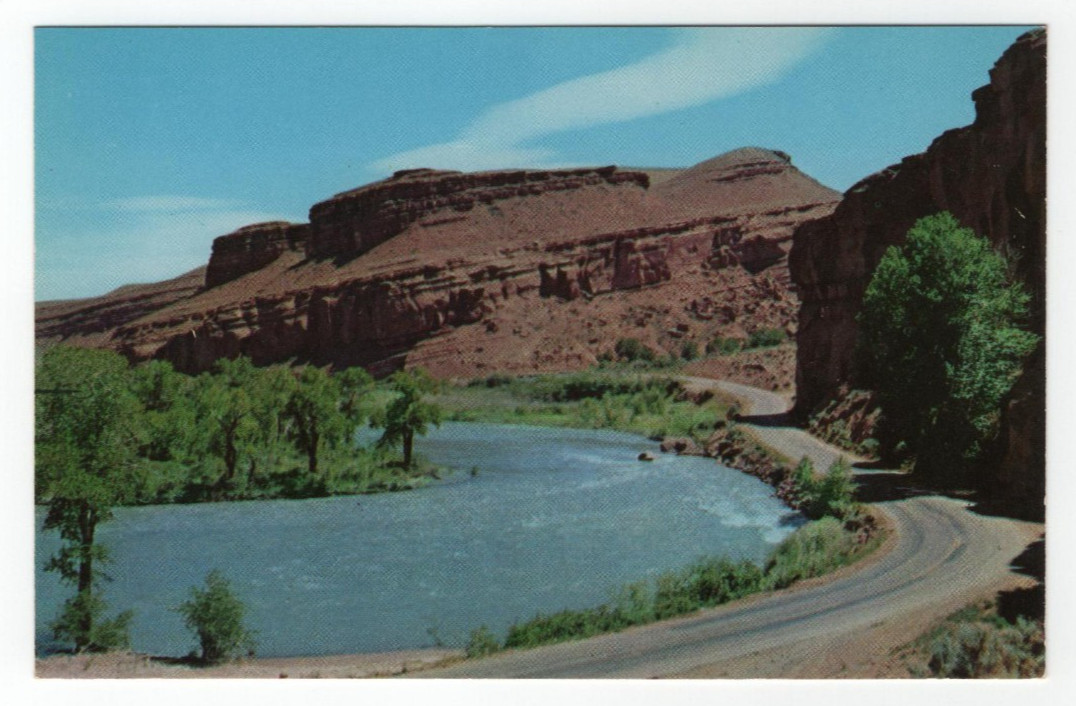 Red Canyon Between Dubois & Lander Wyoming Vintage Postcard