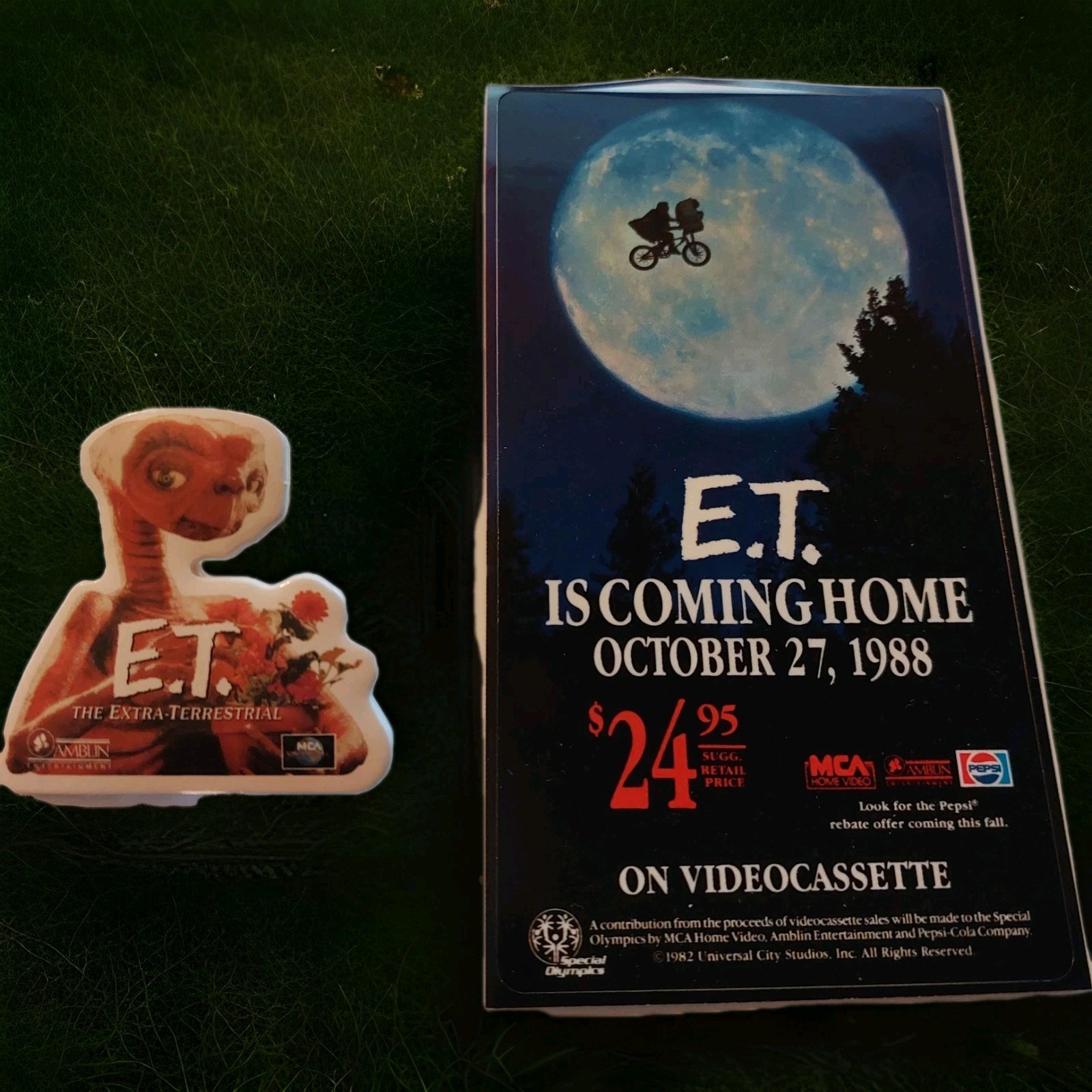 LOT VTG 1982 \