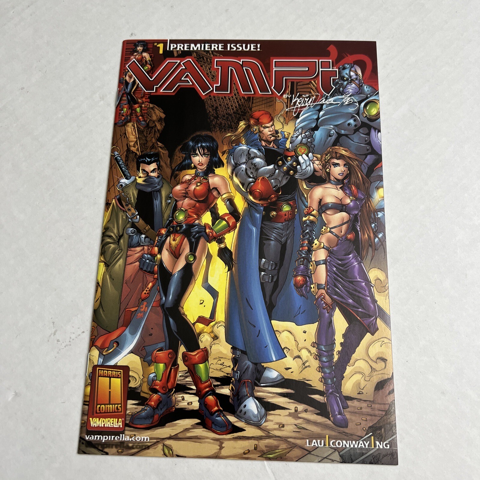 Vampi #1 Deluxe Edition Comic Lau Variant Cover - Limited Edition to 2,500 VF