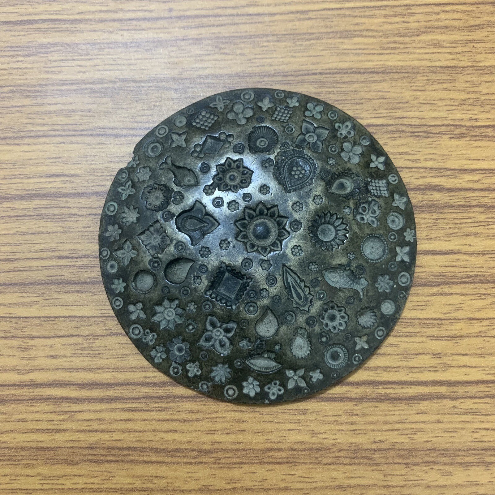 Antique or old bell metal bronze jewelry stamp die seal flower pattern