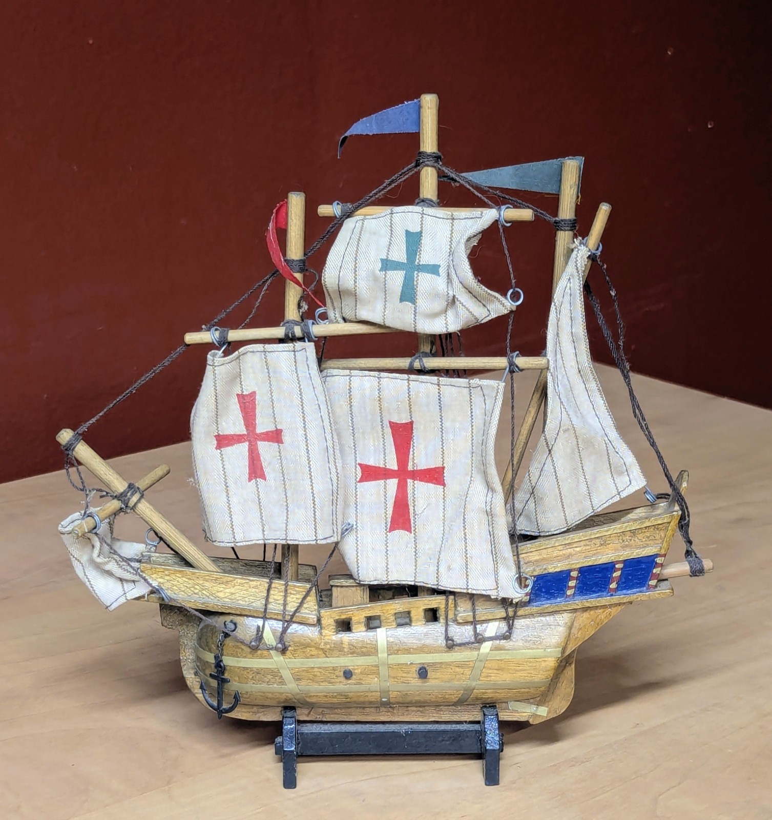 Vintage Model Ship Wooden 5 Canvas Sails Crusades Santa Maria Columbus 9\