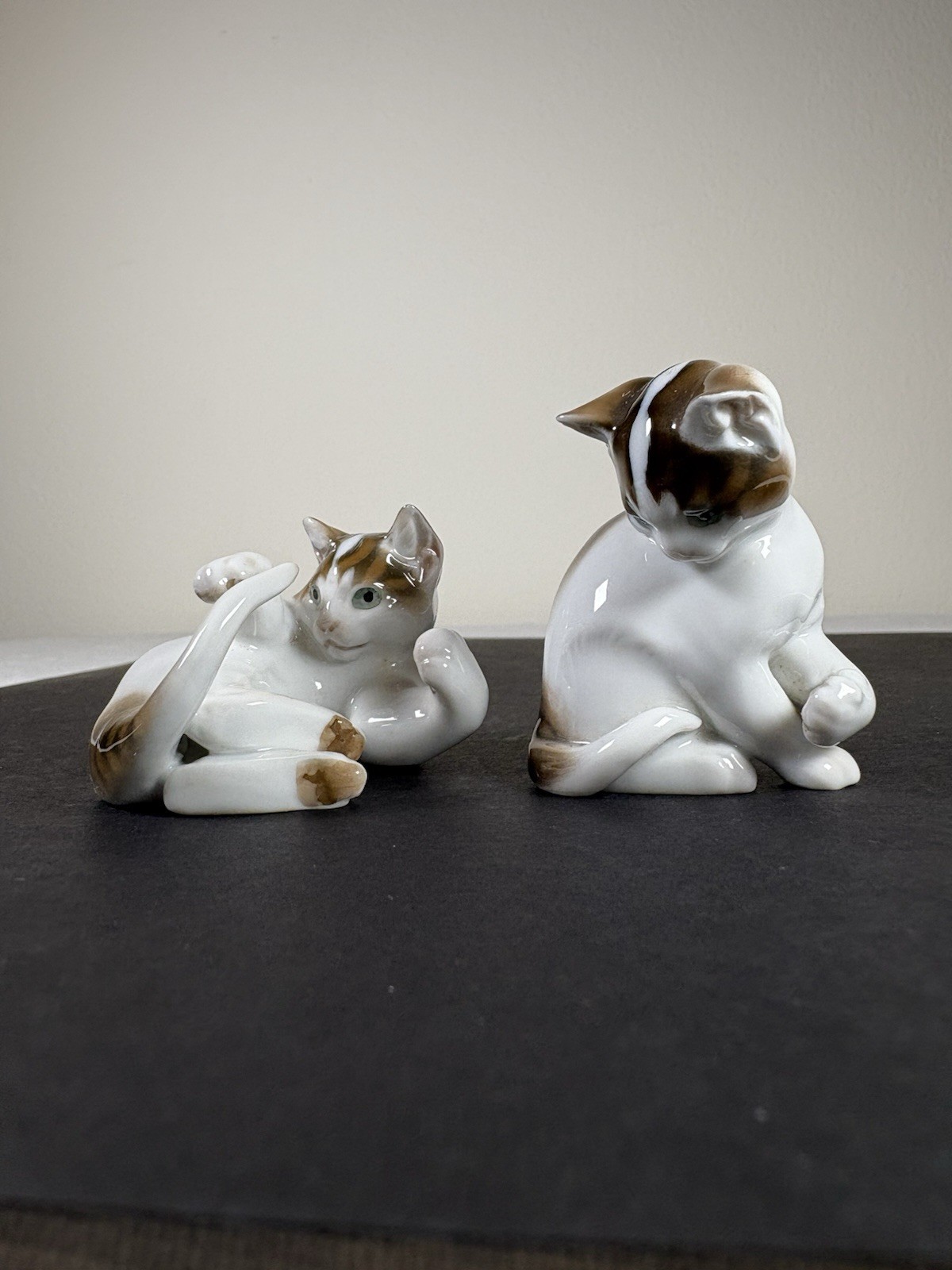 VTG Rosenthal Germany Porcelain Kitten Figurine Pair Theodor Kärner 1159 1160