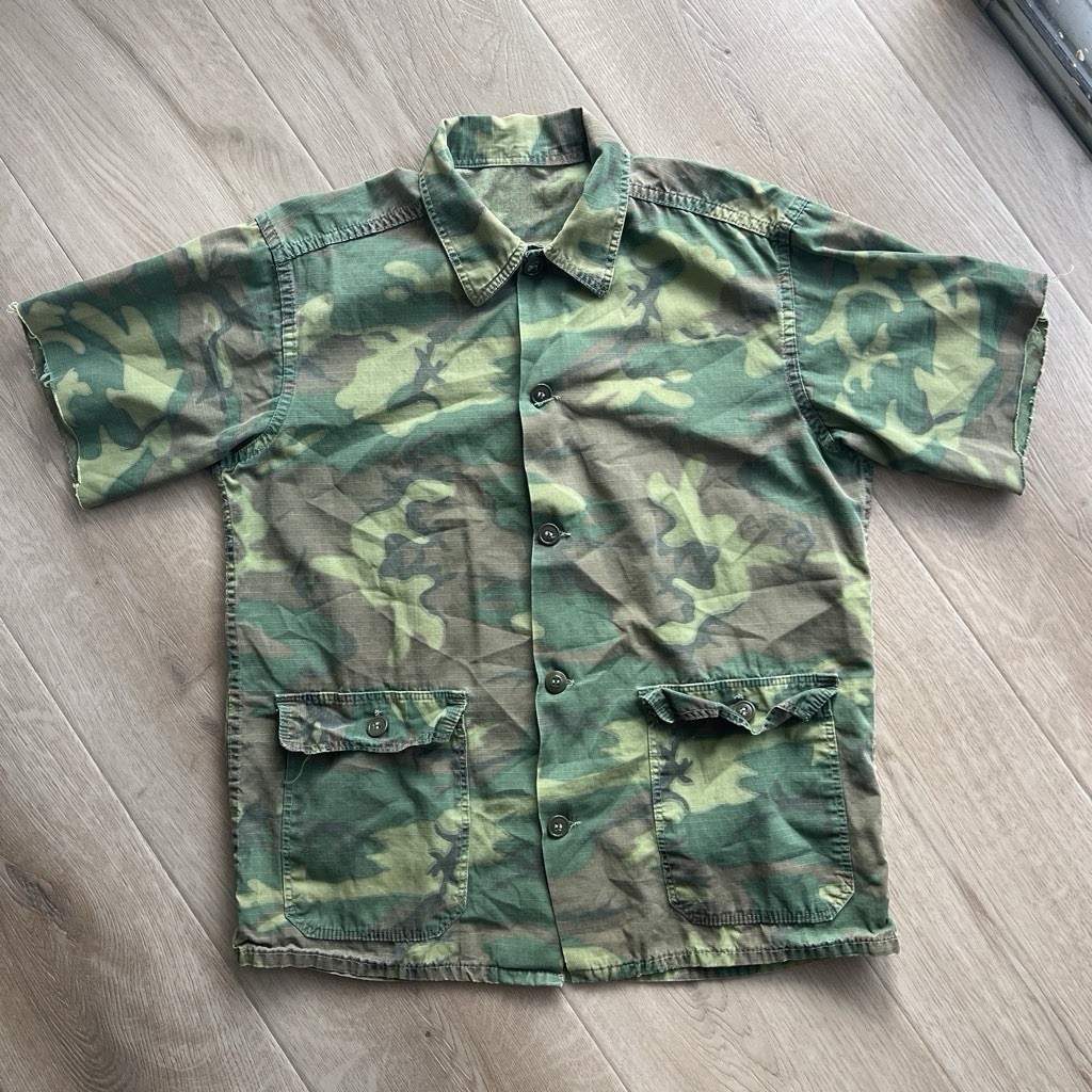 1960’s True Vintage ERDL Camo Vietnam War Era Jungle Jacket Cut Sleeves Size L