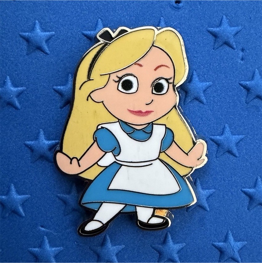 Digitize Disney Mystery Pin Blind Pack- Alice