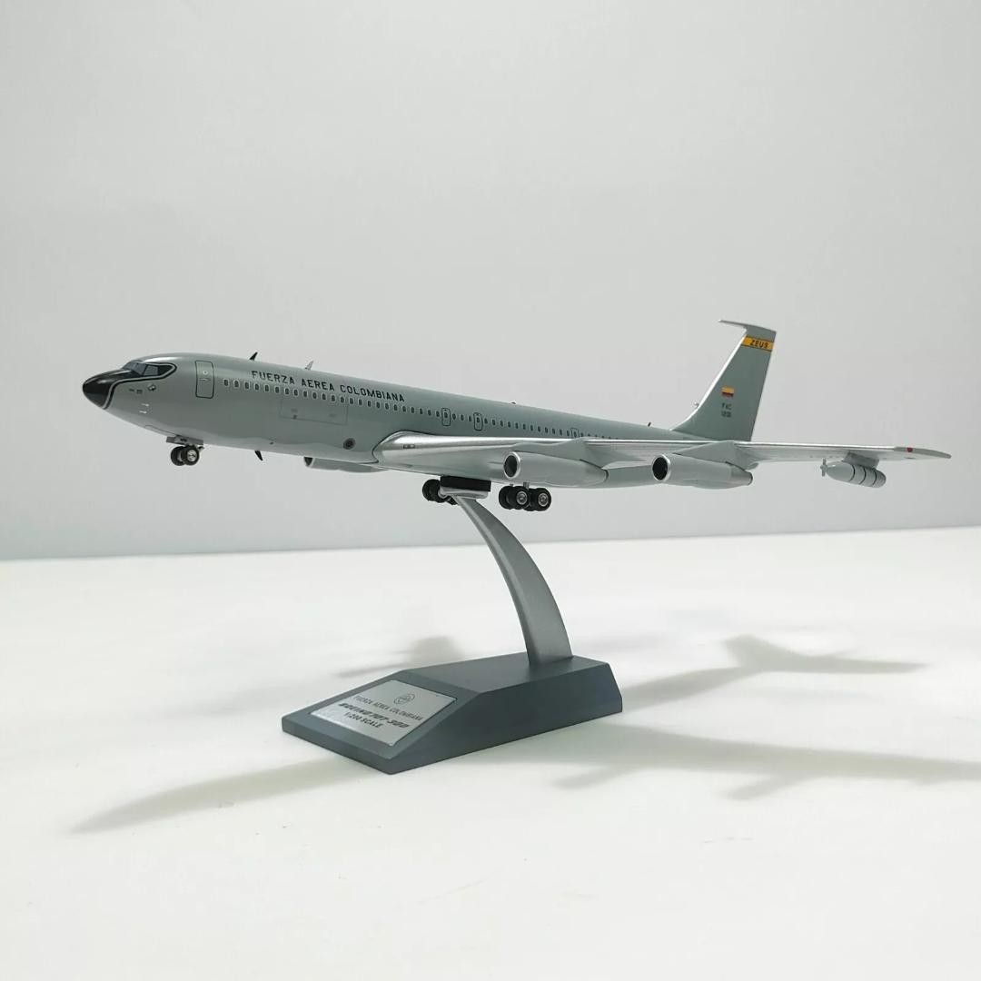 INFLIGHT200 FUERZA AEREA 707-300 1/200