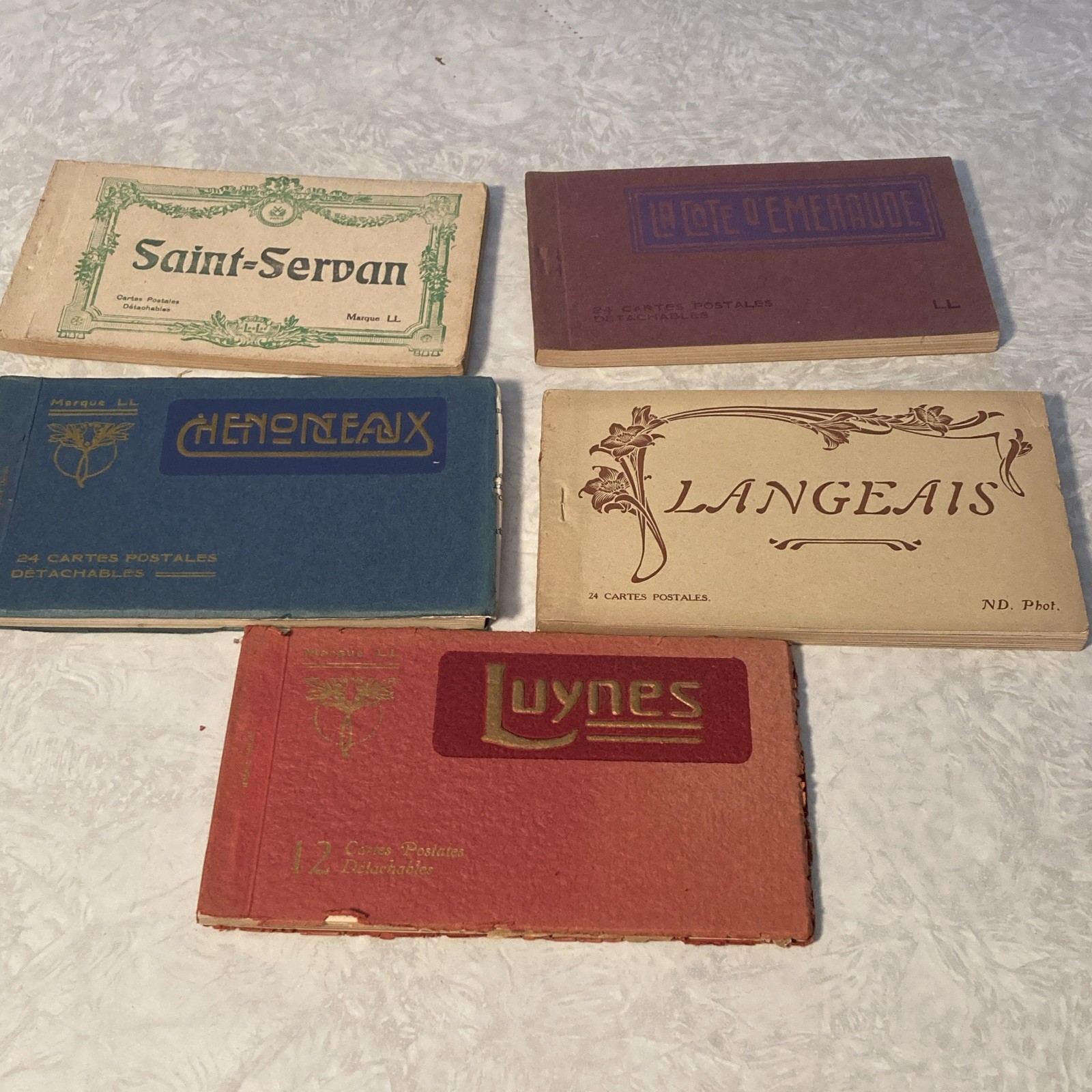 Lot of 5 French Town Postcard Booklets - Saint-Servan Chenonceaux Langeais