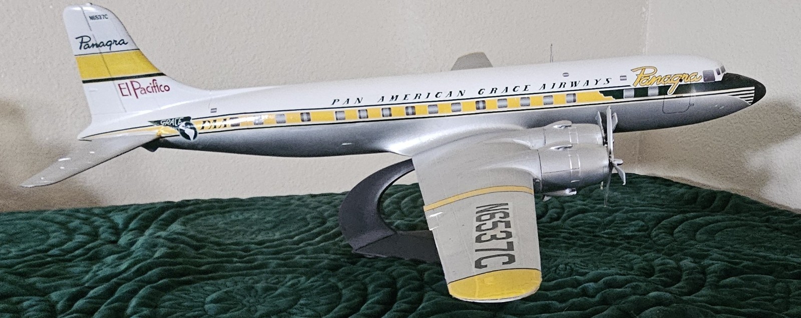 Built 1/72 Scale Heller DC-6B In  PanAgra Colors. Mounted On A Stand. New