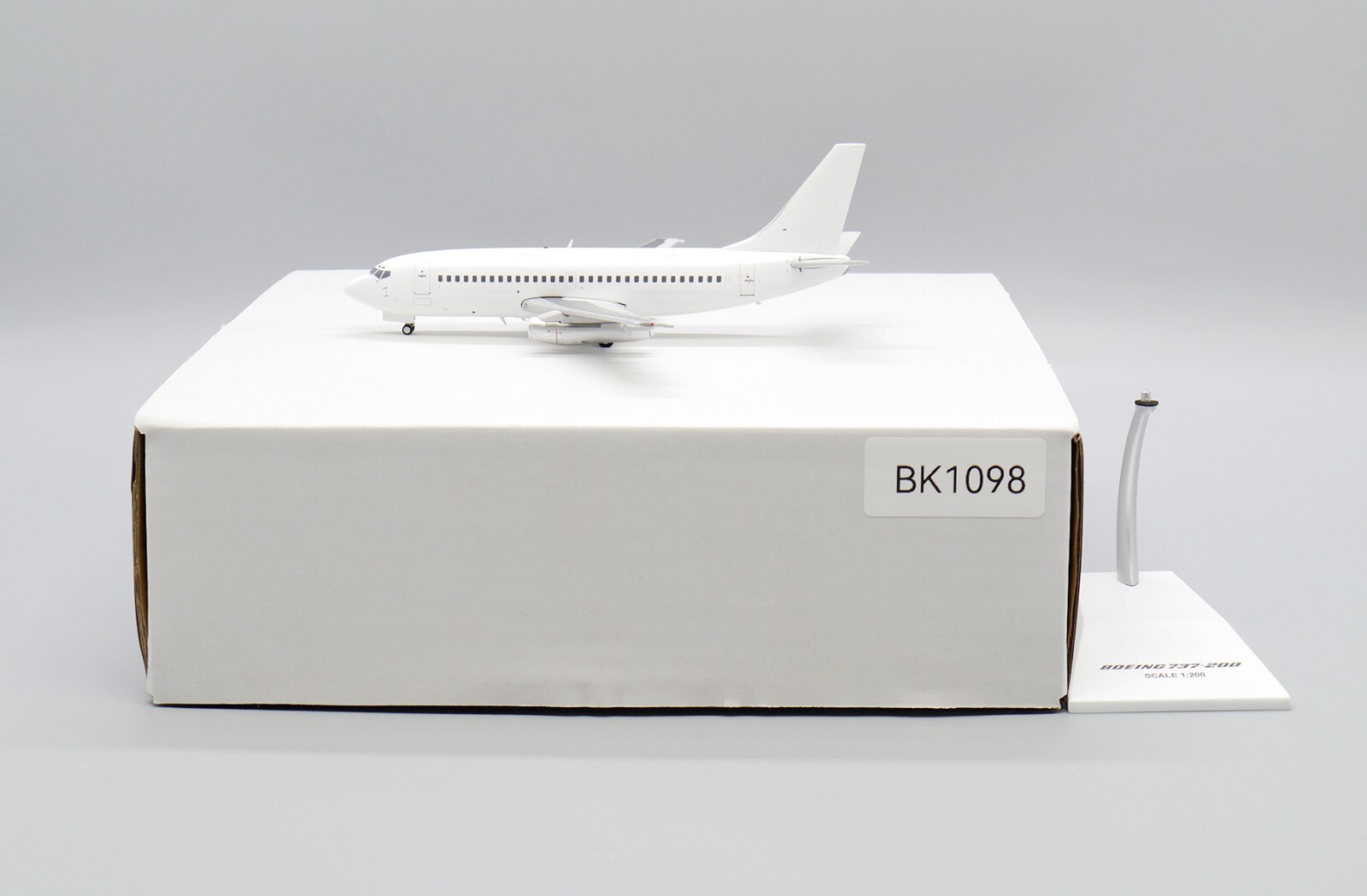 Blank B737-200 ''Blank series'' JC Wings Scale 1:200 Diecast model BK1098