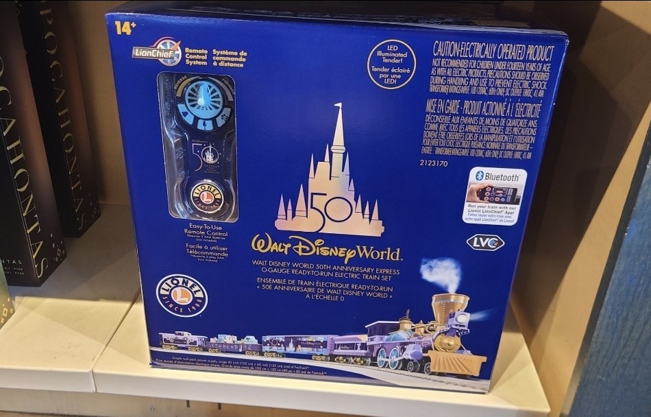🔥New Walt Disney World 50th Anniversary Magic Kingdom Lionel Electric Train Set
