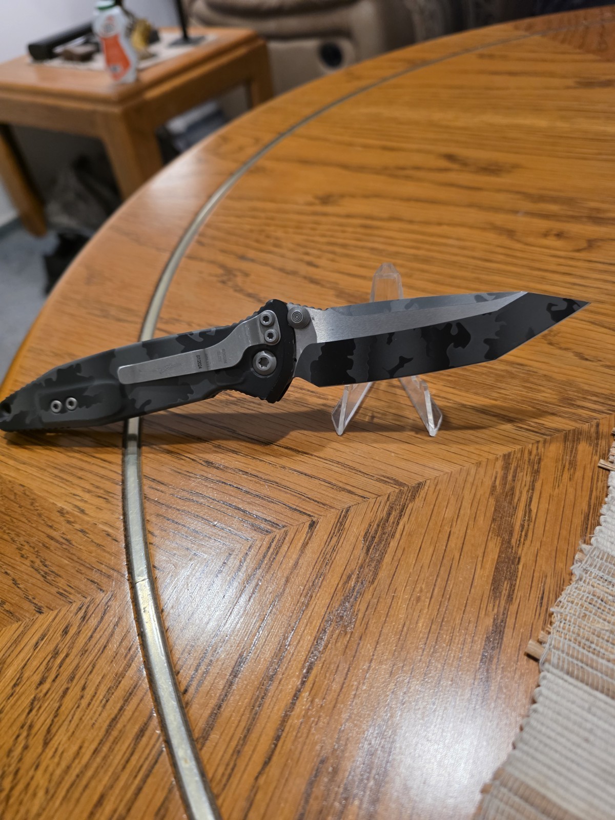 Microtech Knives Socom Elite Tanto Manual Urban Camo 161-1UCS USA Knife M390 Microtech Knives Socom Elite Tanto Manual Urban Camo 161-1UCS USA Knife M390