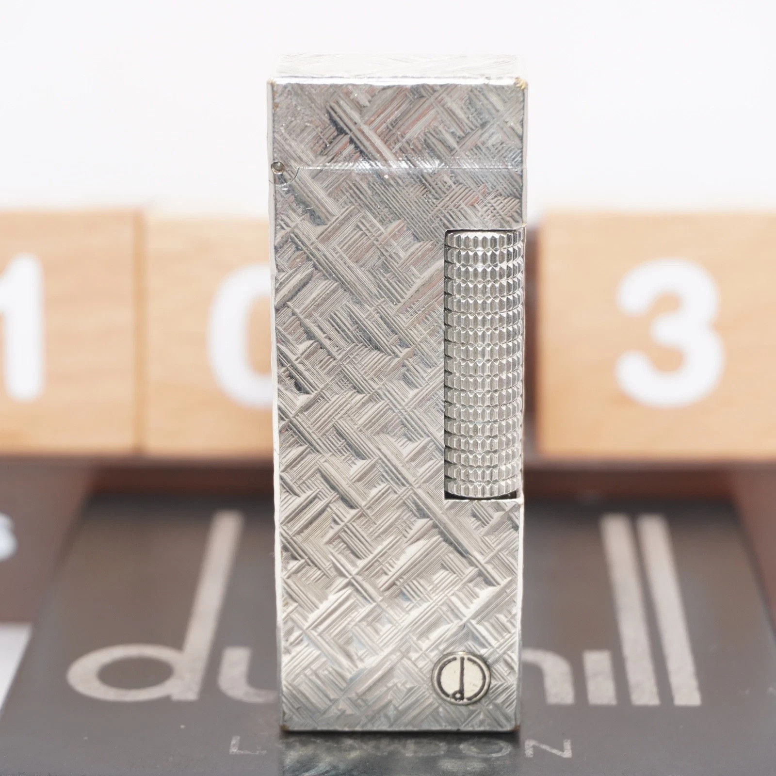 Silver Florentine Pattern Dunhill Lighter Portable Luxury Lighters Gift Silver Florentine Pattern Dunhill Lighter Portable Luxury Lighters Gift