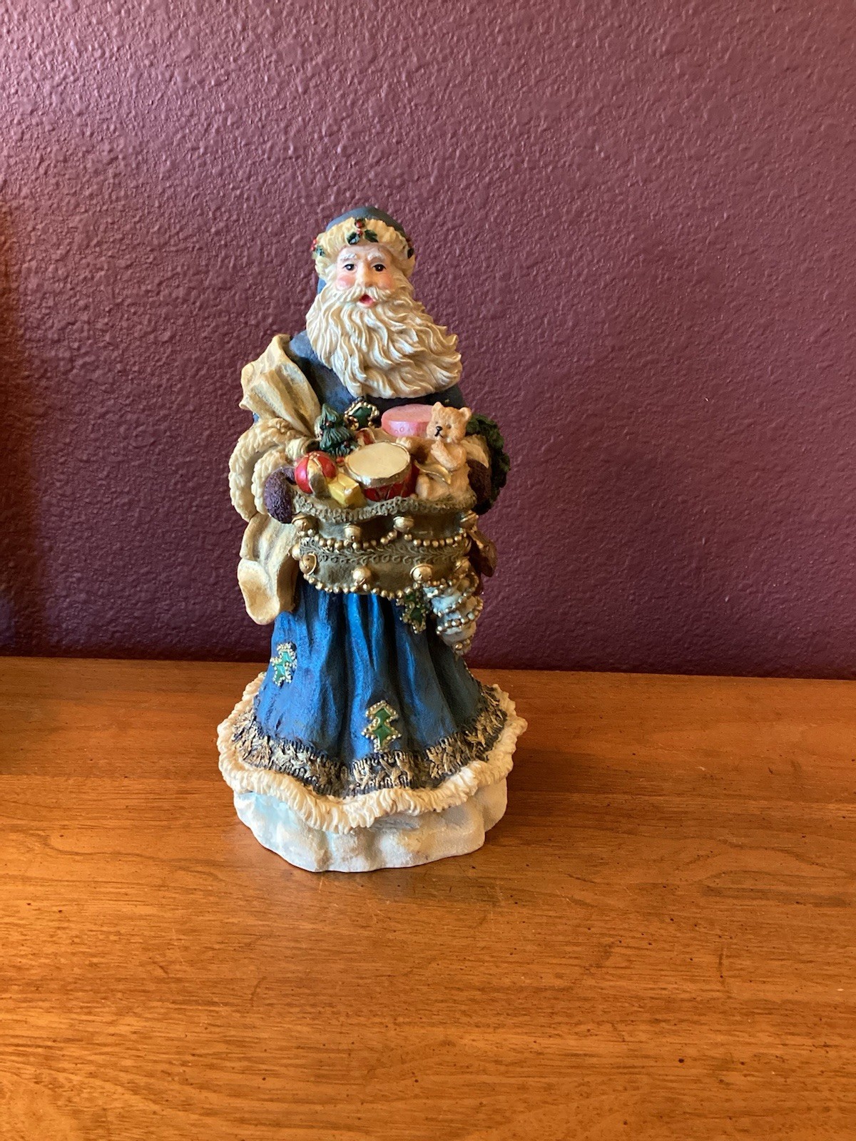 Vintage 11 Inch Blue Robed Santa Claus Figurine Holding A Toy Basket