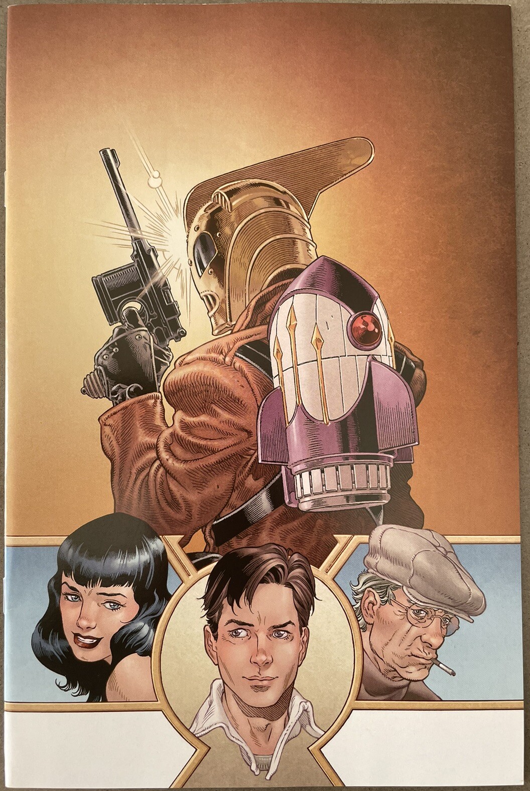 The Rocketeer: In the Den of Thieves #1 NM/ 1:10 Virgin Variant/ IDW \'23 The Rocketeer: In the Den of Thieves #1 NM/ 1:10 Virgin Variant/ IDW \'23
