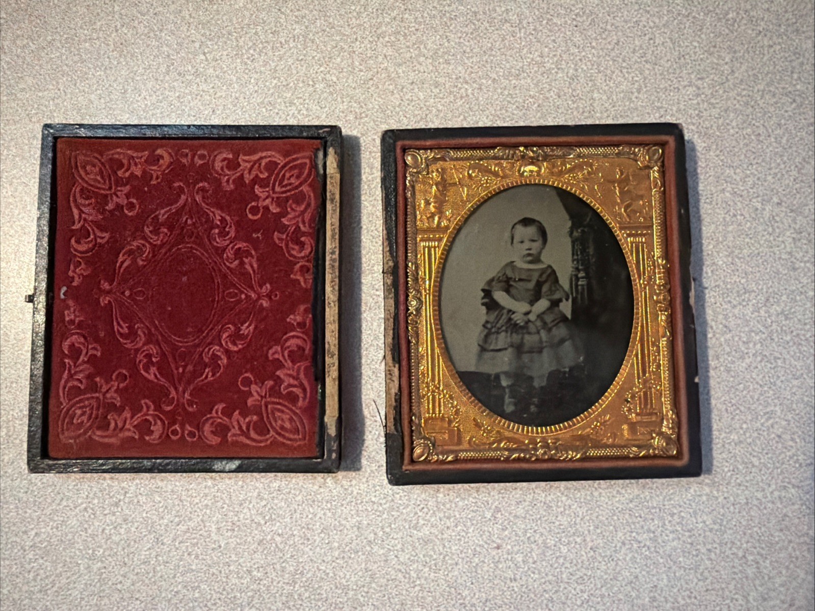 1850'S 1860's ANTIQUE TINTED AMBROTYPE PHOTOGRAPH OF YOUNG GIRL CHILD 3.25”
