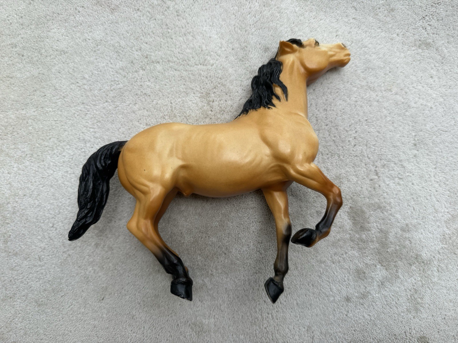 Vintage Breyer Horse #87 Diablo Buckskin Semi-Rearing Mustang GOLDEN VARIATION