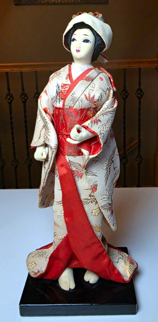 Vintage Nishi Doll Japanese Geisha Bride White Silk Kimono Crane Figurine Japan