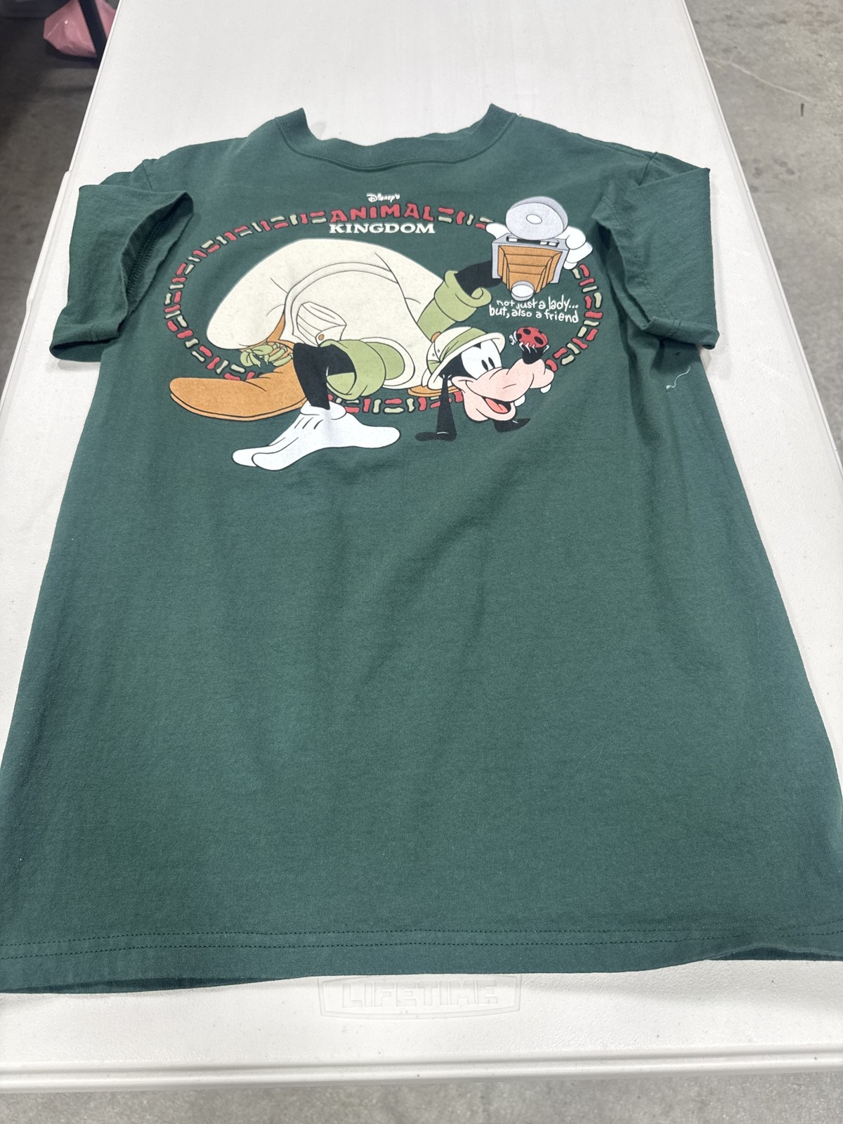 Vintage Disney's Animal Kingdom Goofy Explorer Elephant T-Shirt Green USA Small
