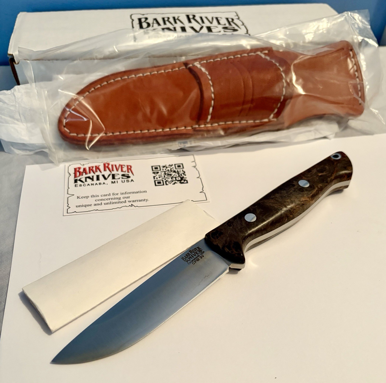 Bark River Gunny Hunter Black & Red Maple Burl Hunting Knife in Box w/ Sheath +
