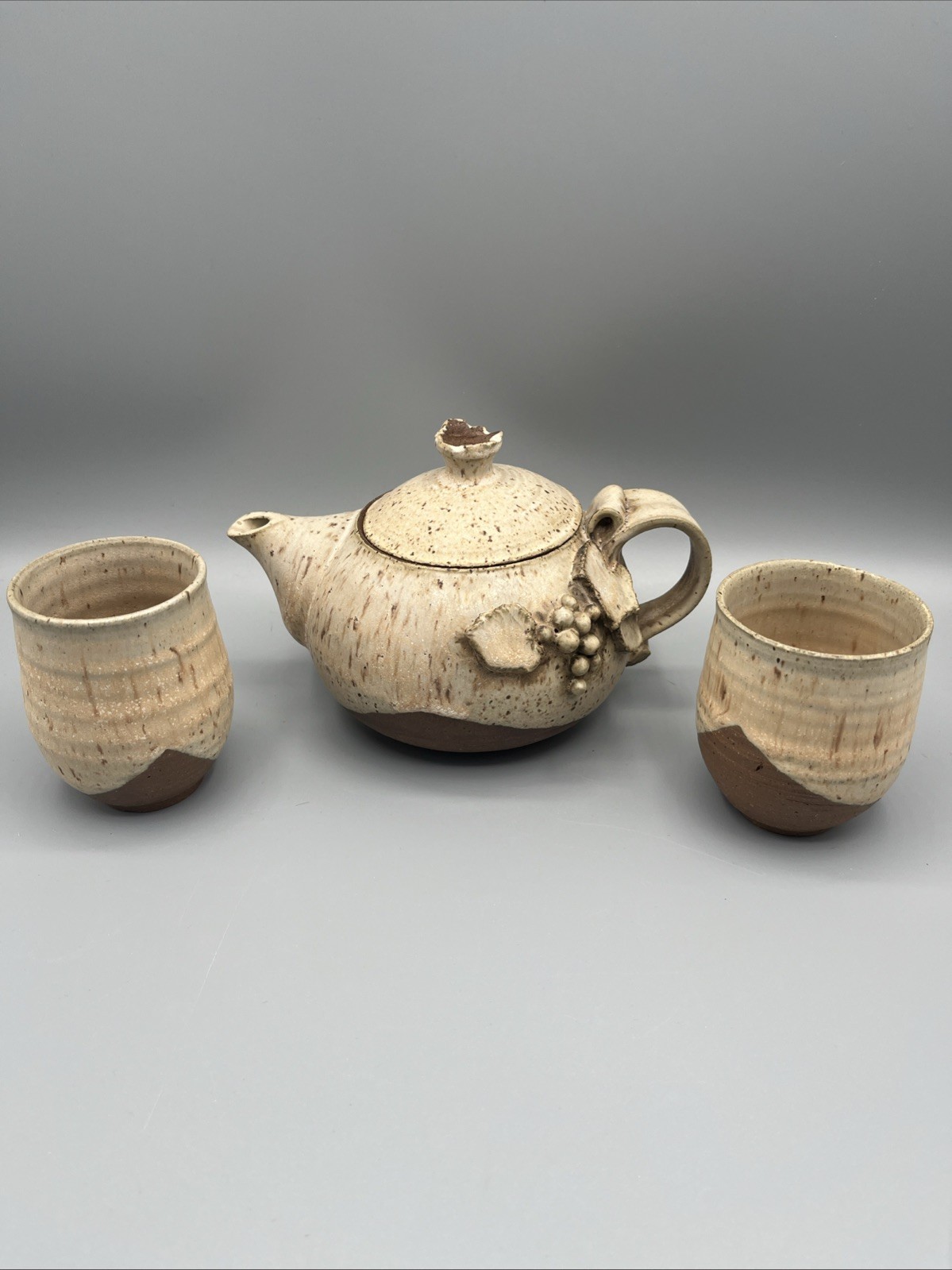 Vintage Handmade Yixing Zisha Clay Suki Tea Set with 2 Cups SIGNED