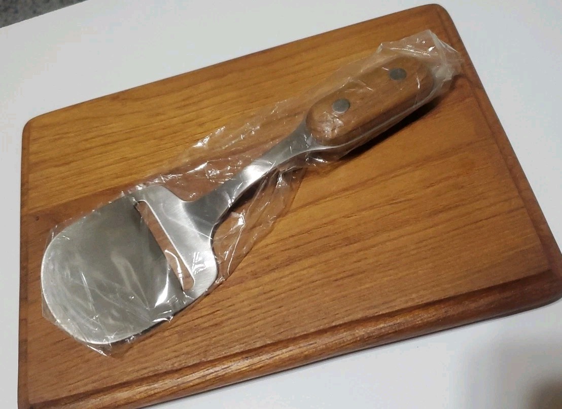 Vtg 1970s Goodwood Genuine Teak Cheese Board & Slicer NOS #9105 10\