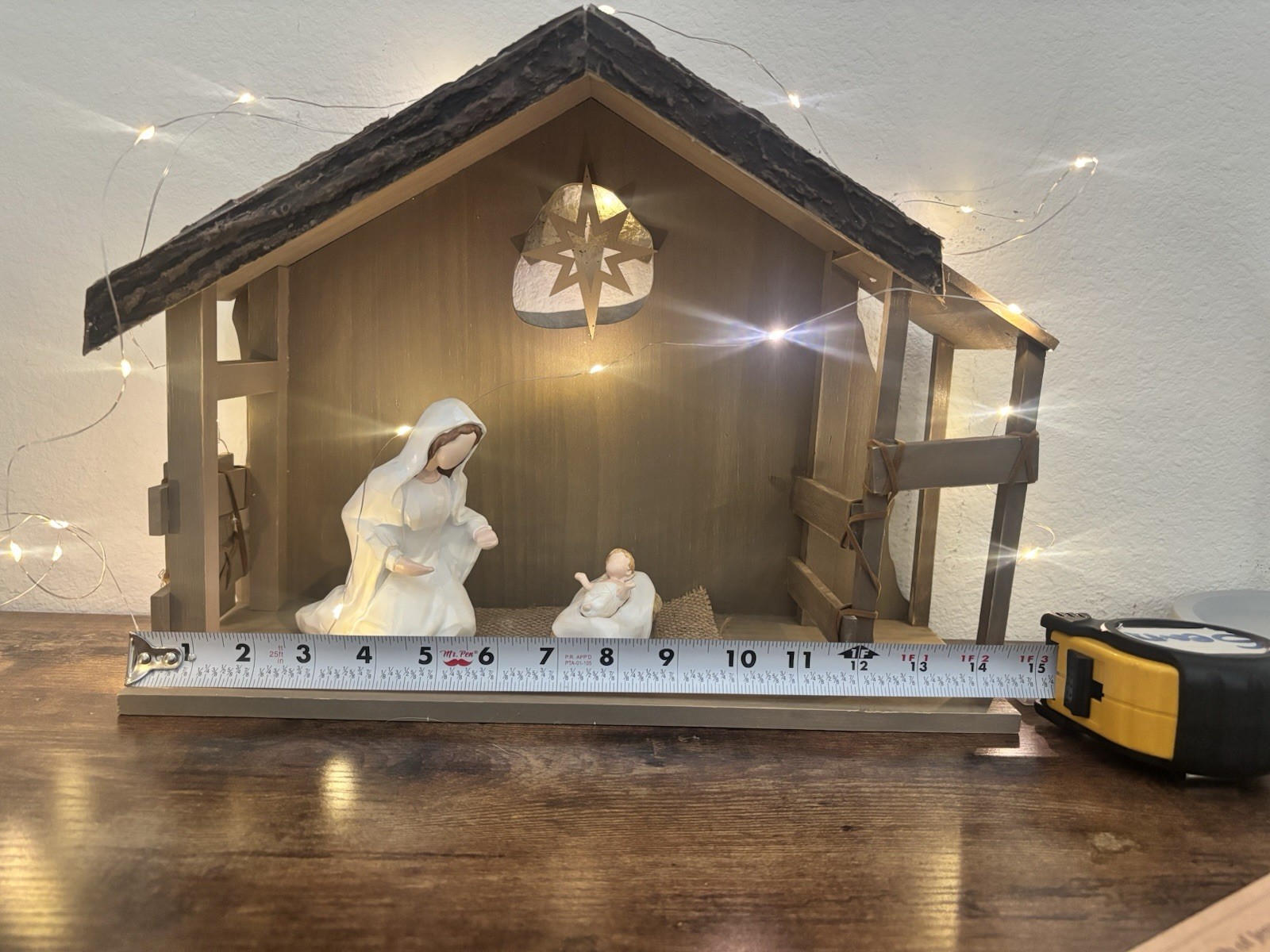 Wooden Nativity Stable Manger Creche Christmas