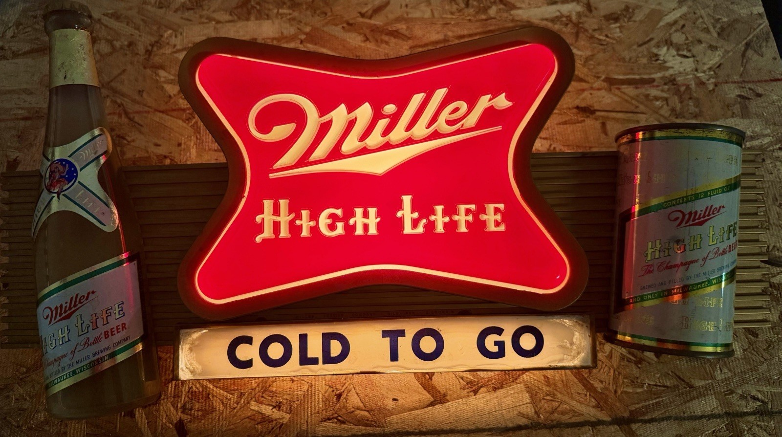 Vintage 1950’s / 1960’s MILLER HIGH LIFE Lighted Beer Sign