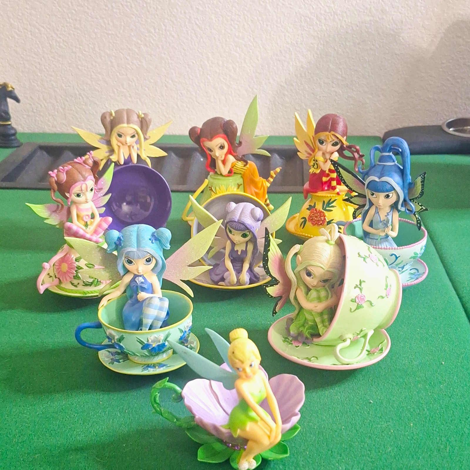The Hamilton Collection Tiny Treasures Teacup Tinker Bell Fairy Figurine Set