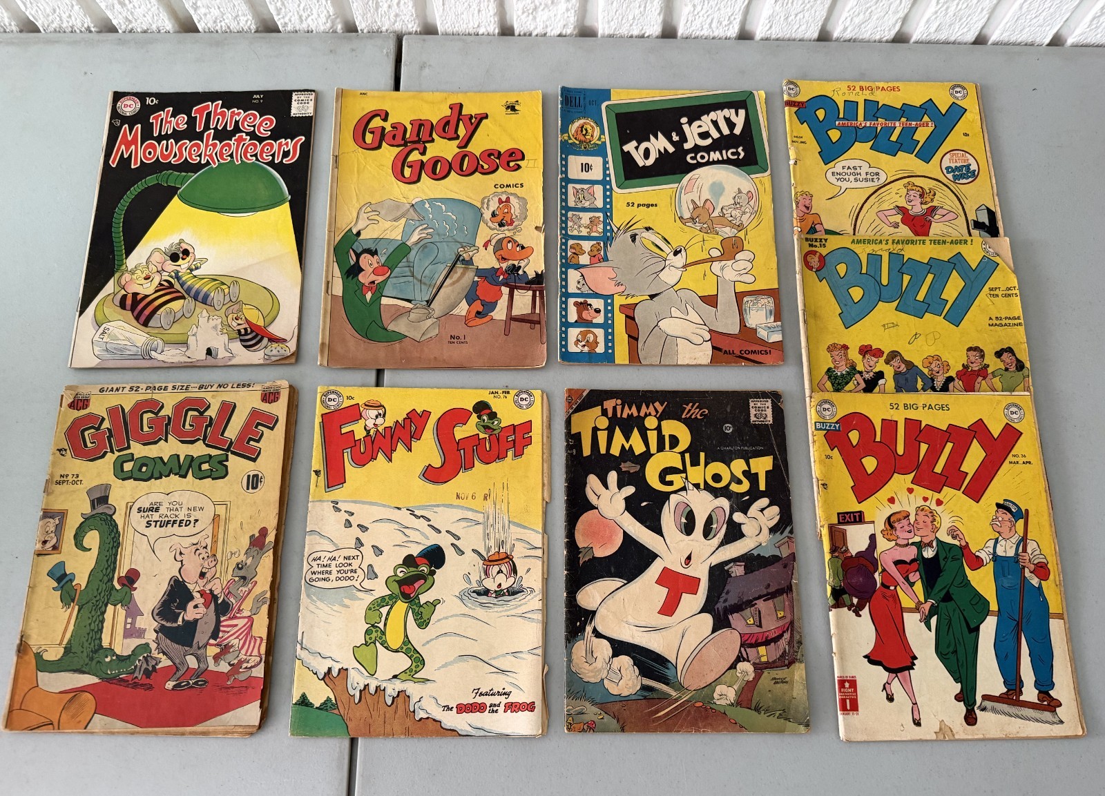 Vintage 1940-50\'s Golden Age 10 Cent Comic Book Lot Collection DELL DC ACG