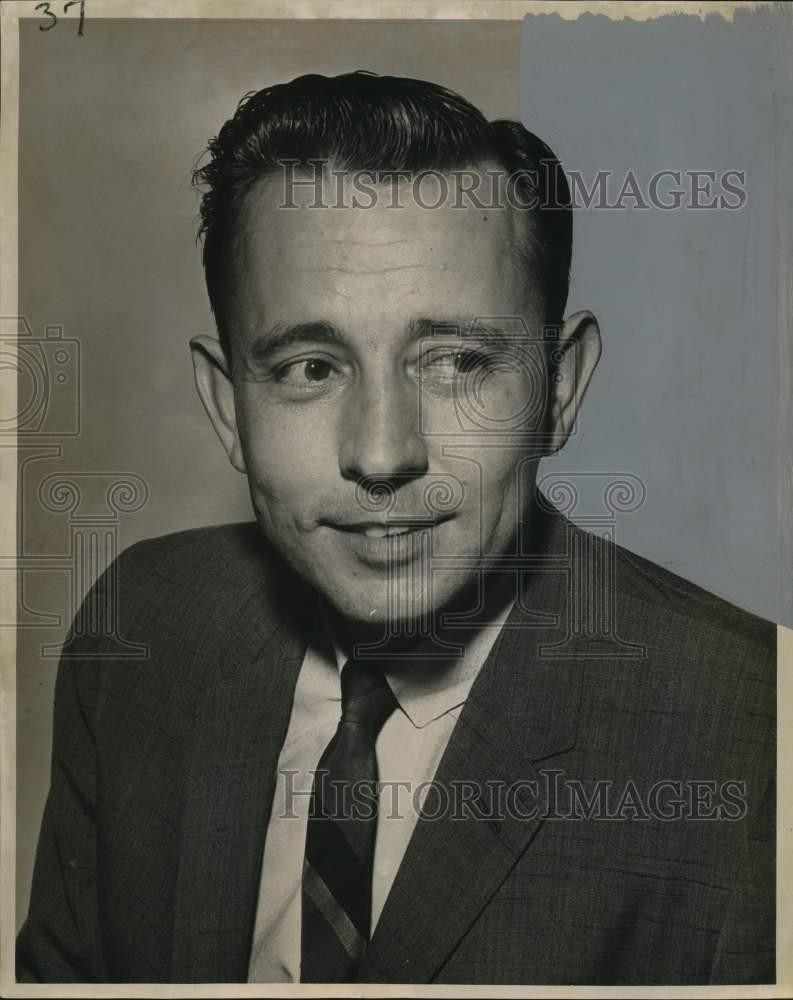 1963 Press Photo Merlin R. Toups, president of Young Men's Business Club