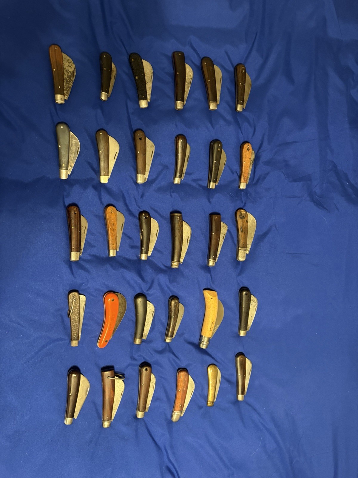Lot of vintage hawkbill Knives