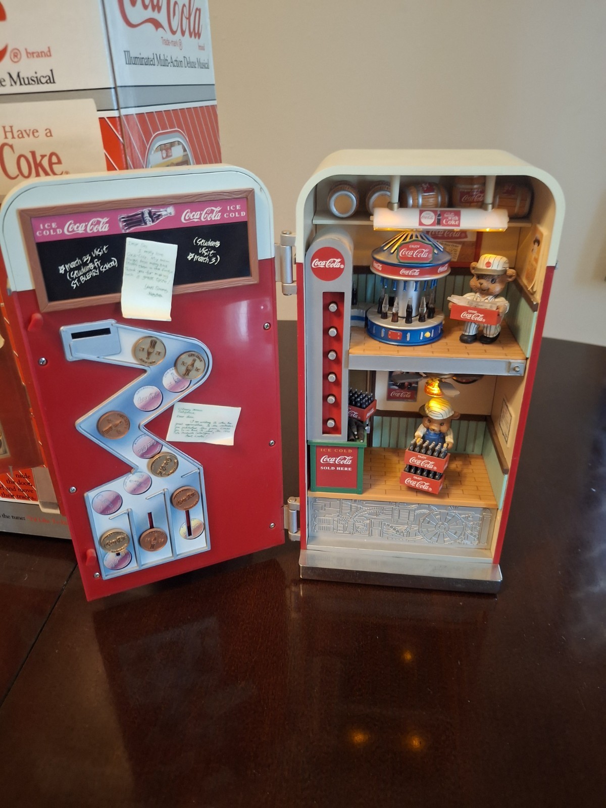 Vintage Enesco Coca-Cola Vending Machine 7\