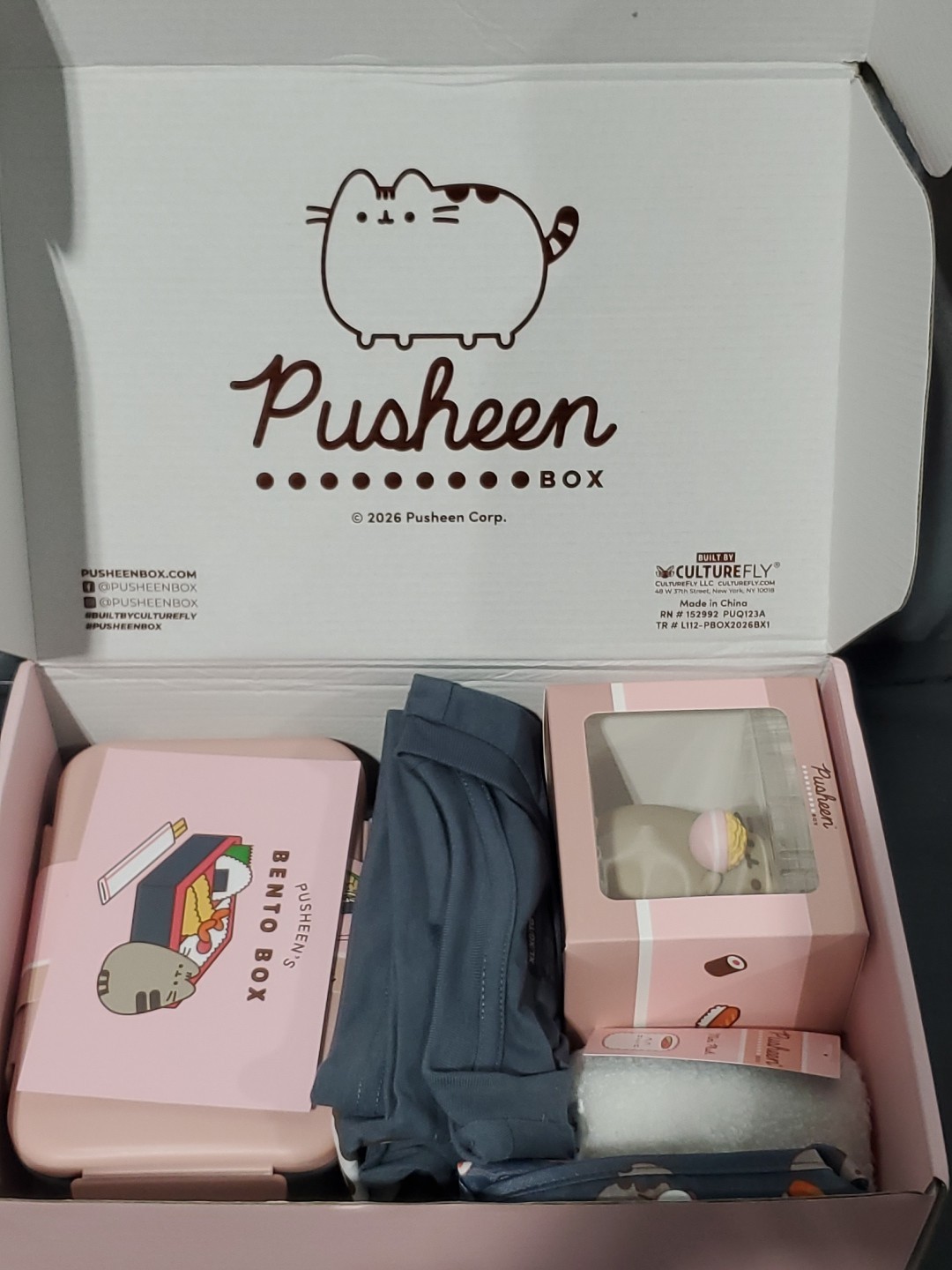 Pusheen Spring 2026 Bento Box 6pcs Complete XL Tee NEW