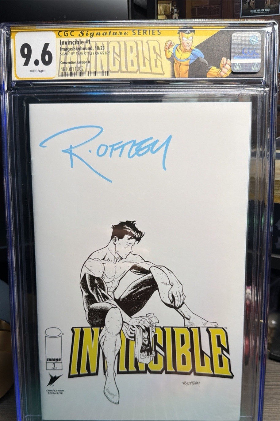💫INVINCIBLE #1 – CGC 9.6 – 10/2023 - SIGNED BY RYAN OTTLEY Custom Label