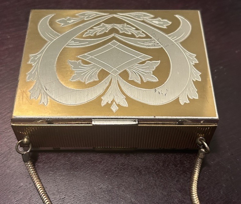 RARE 1940\'S ZELL FIFTH AVE MINI PURSE CIGARETTE POWDER COMPACT LIPSTICK COMB