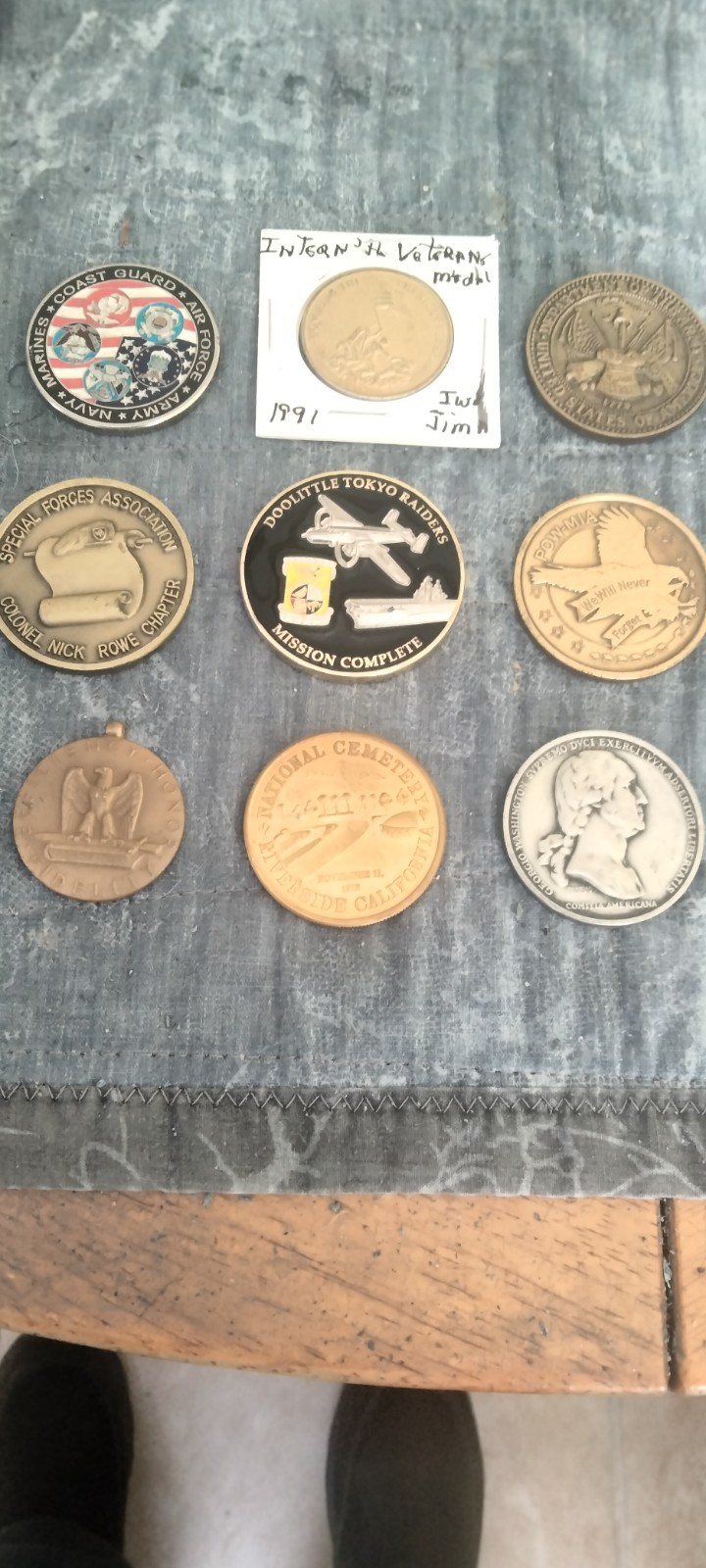 LOT OF 9 MILITARY TOKENS MEDALS AND CHALLENGE COINS