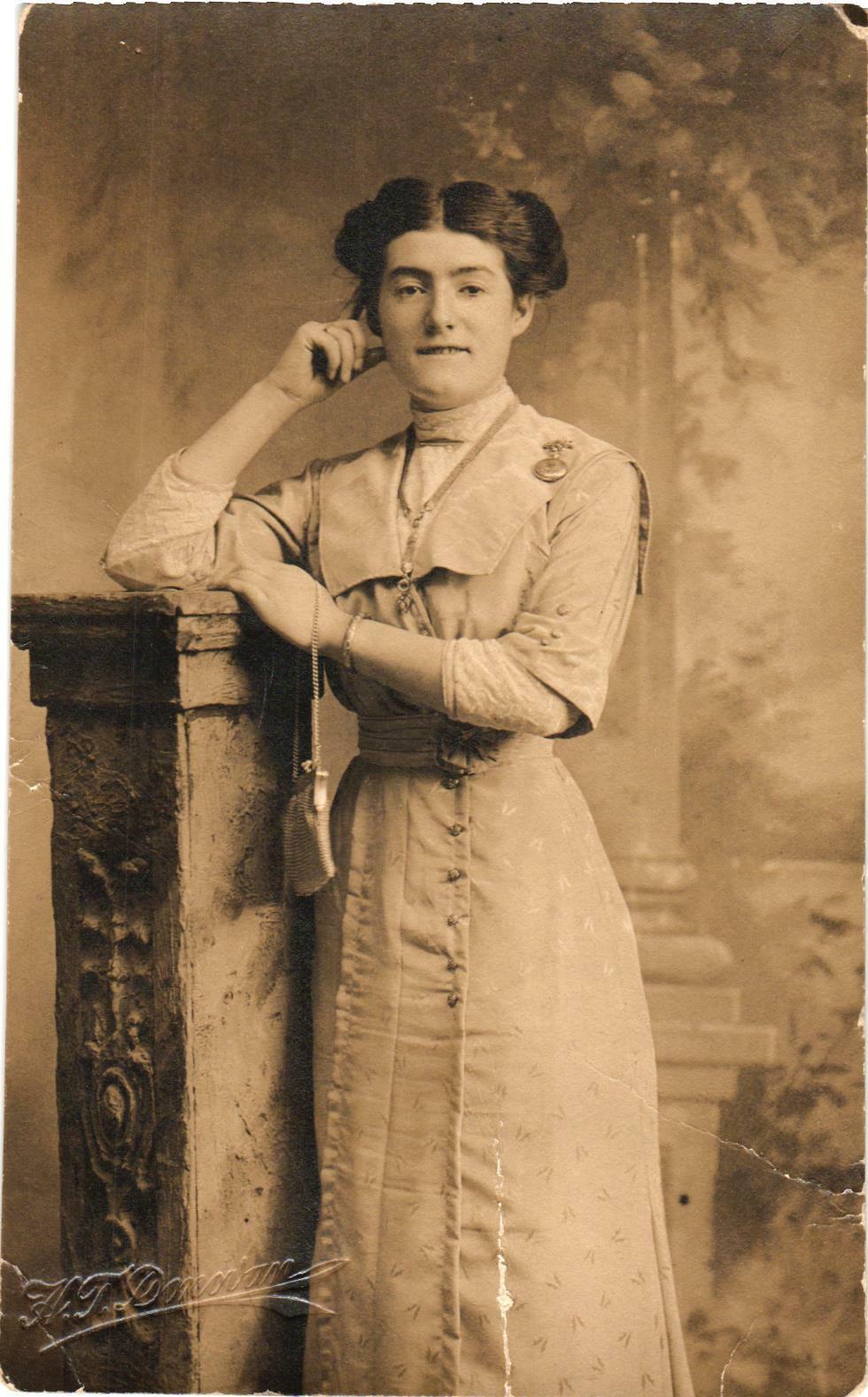 Edwardian Woman Fashion Portrait RPPC Real Photo Postcard c1914 Unposted