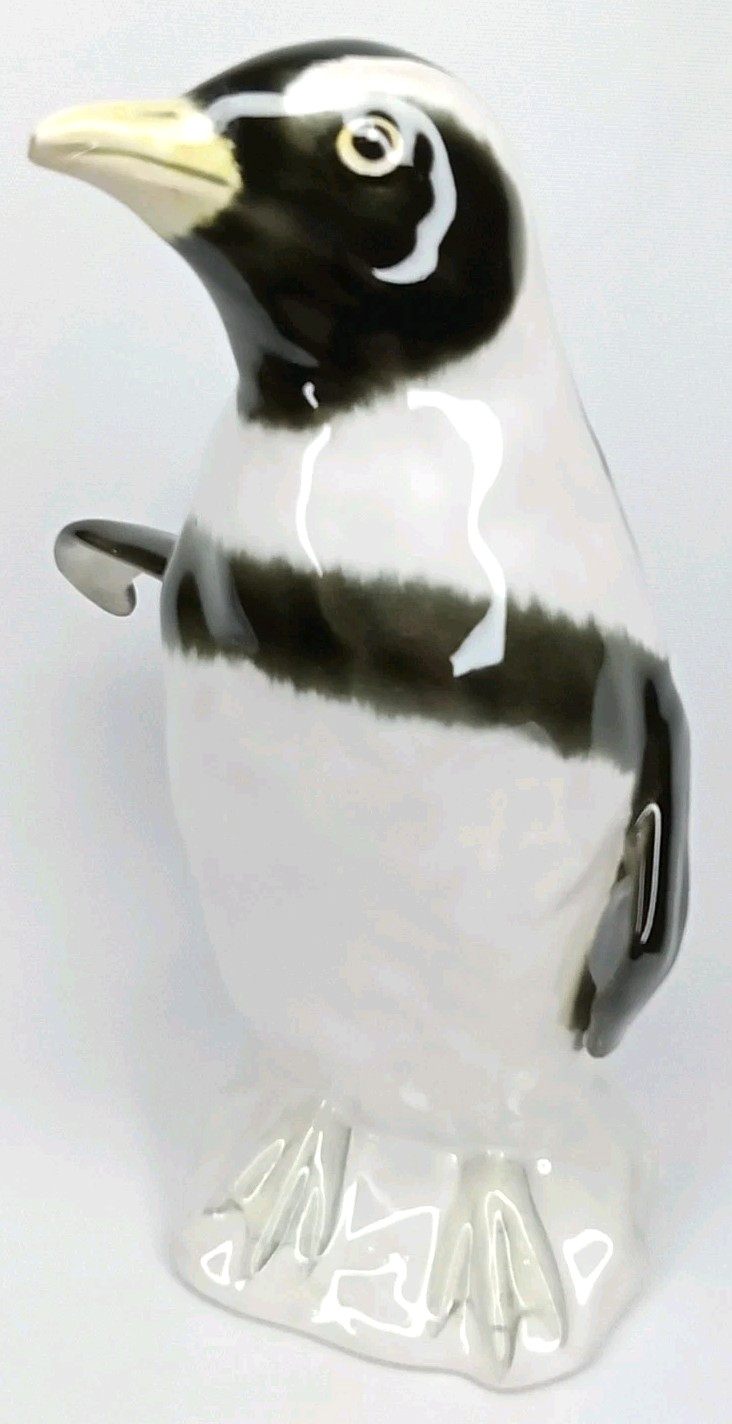 Vintage 1990s Richard Ginori Porcelain Emperor Penguin Signed