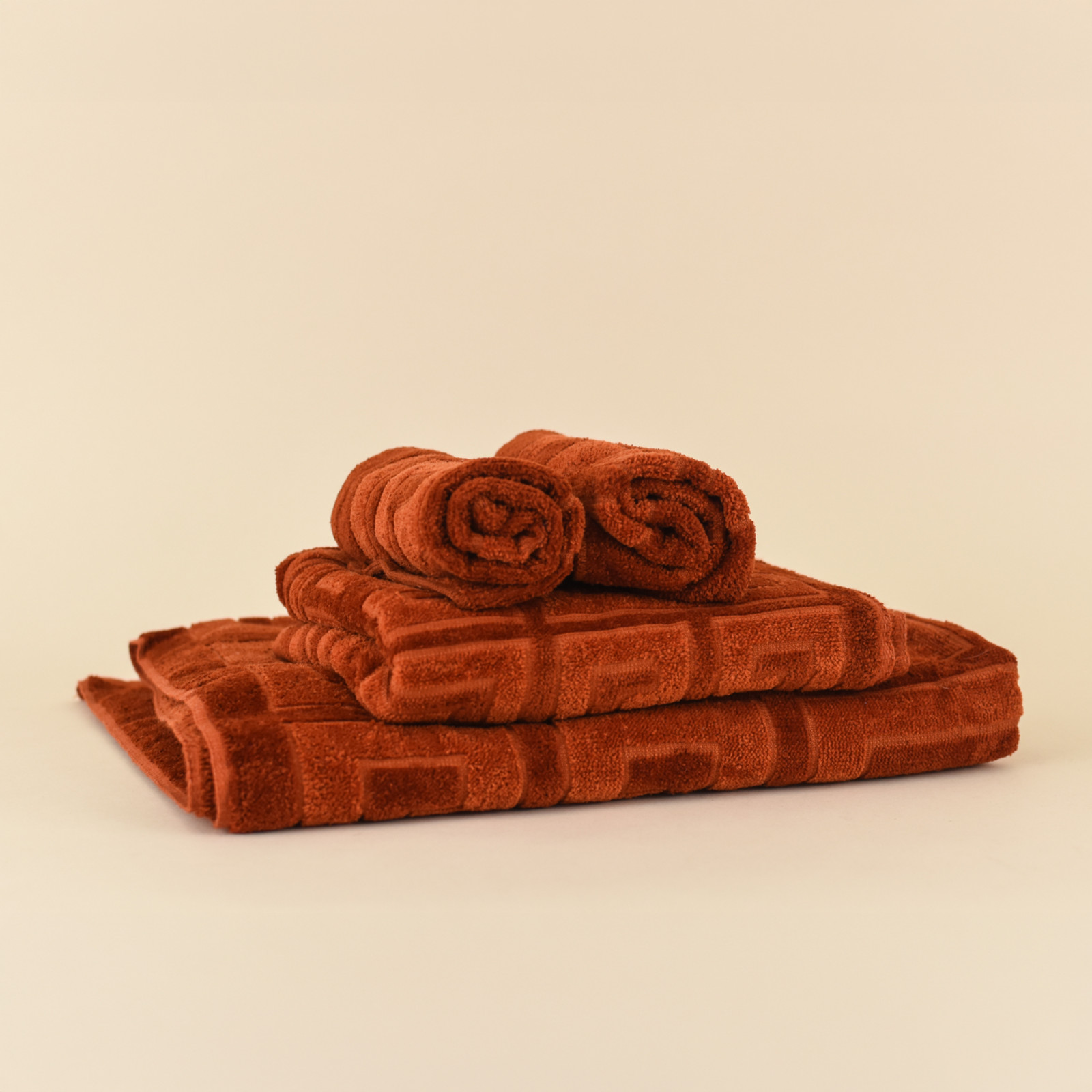 Vintage 70s Fieldcrest Burnt Orange Geo Bath Towel Set