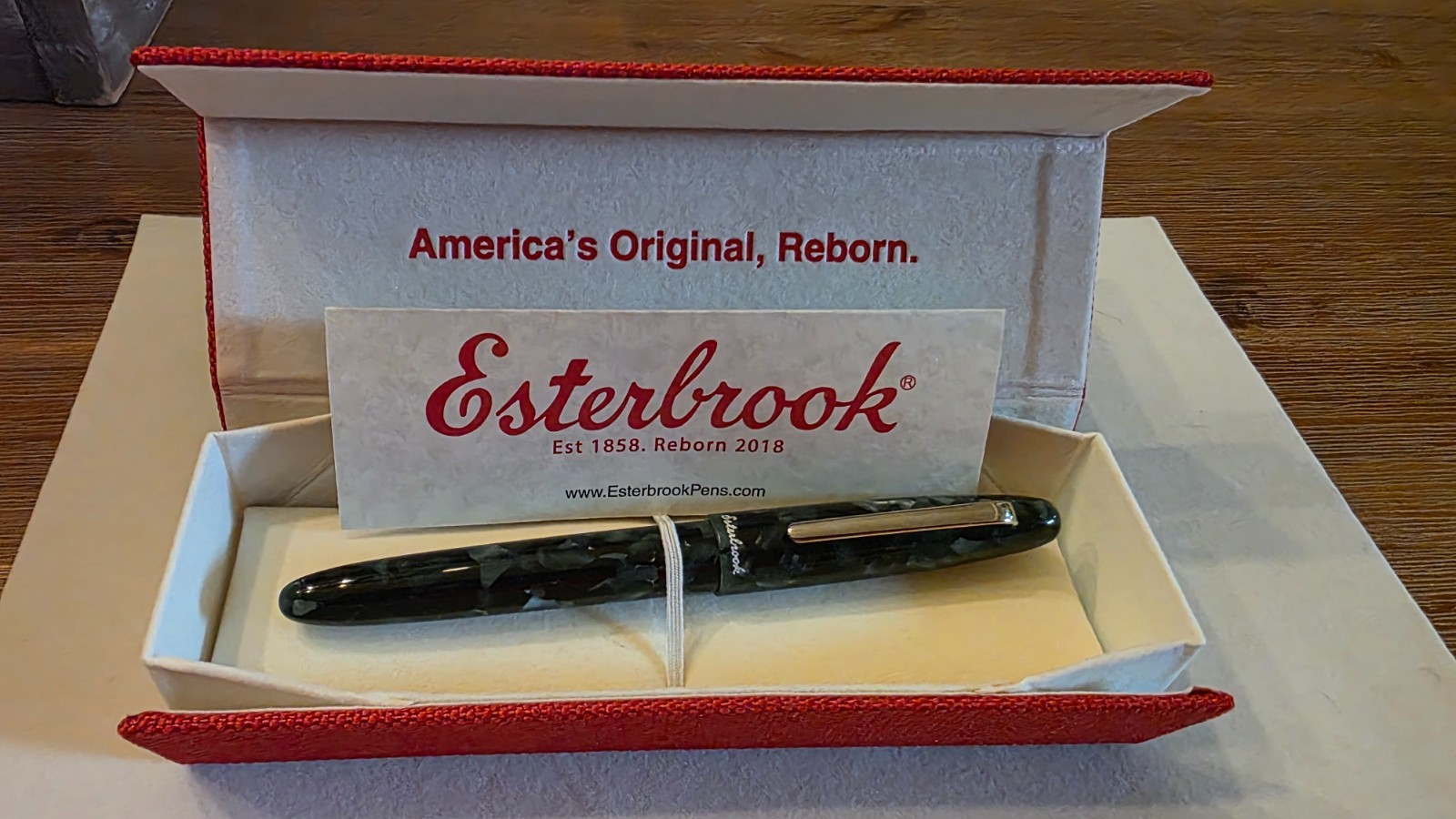 Esterbrook Estie Evergreen Fountain Pen, Gold Plated Medium Nib, With Box