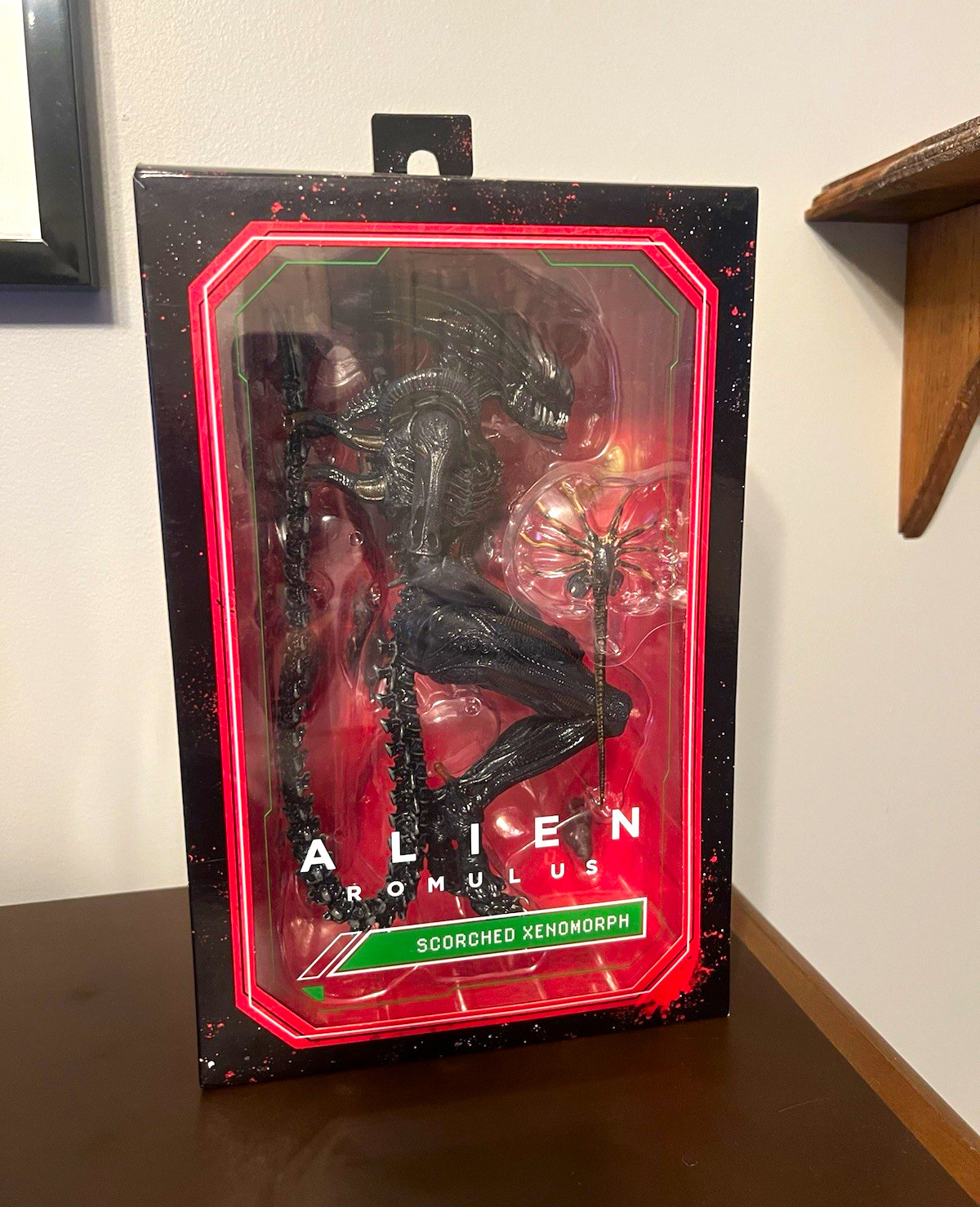 NECA Aliens Alien: Romulus Scorched Xenomorph Figure Sci-Fi Horror