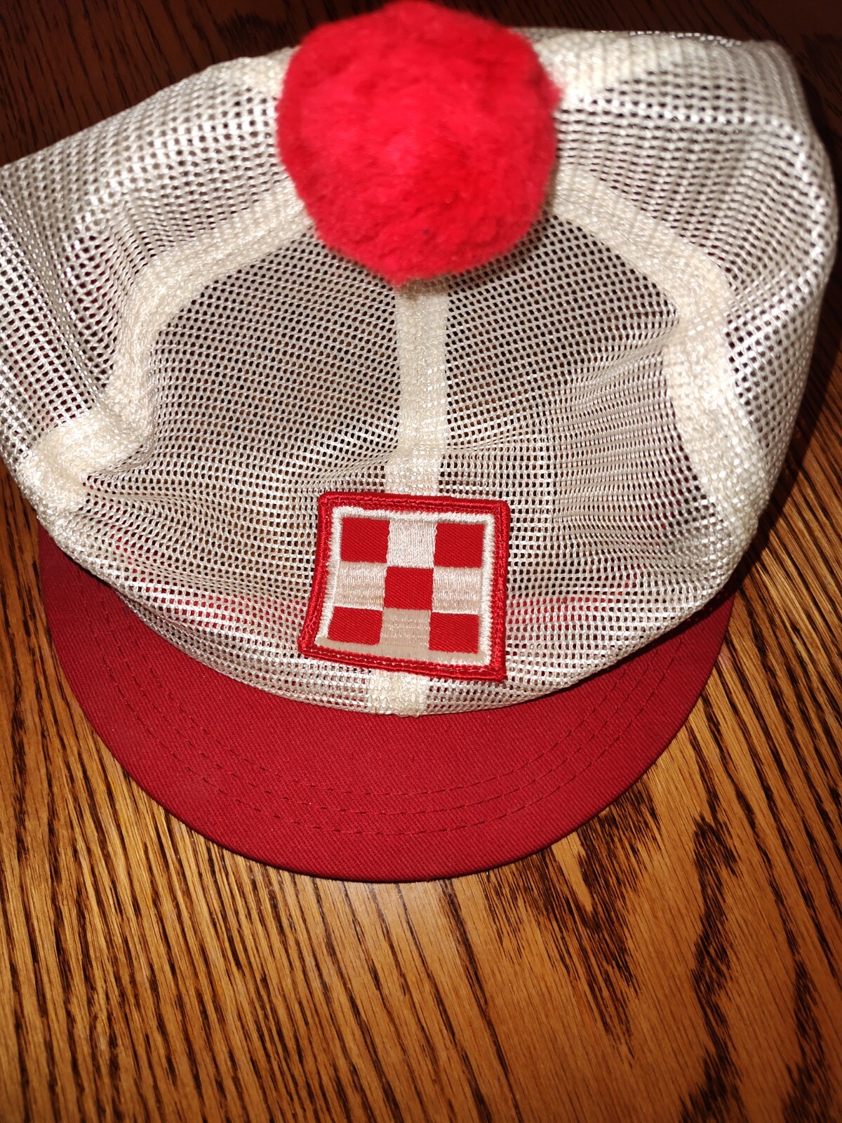 Vtg. Purina Dog Chow Ball Cap with logo, no words, Red ball on top