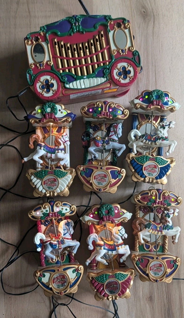 VTG 1992 Mr. Christmas Holiday Carousel 6 Horse Moving Lights & Sounds Ornaments