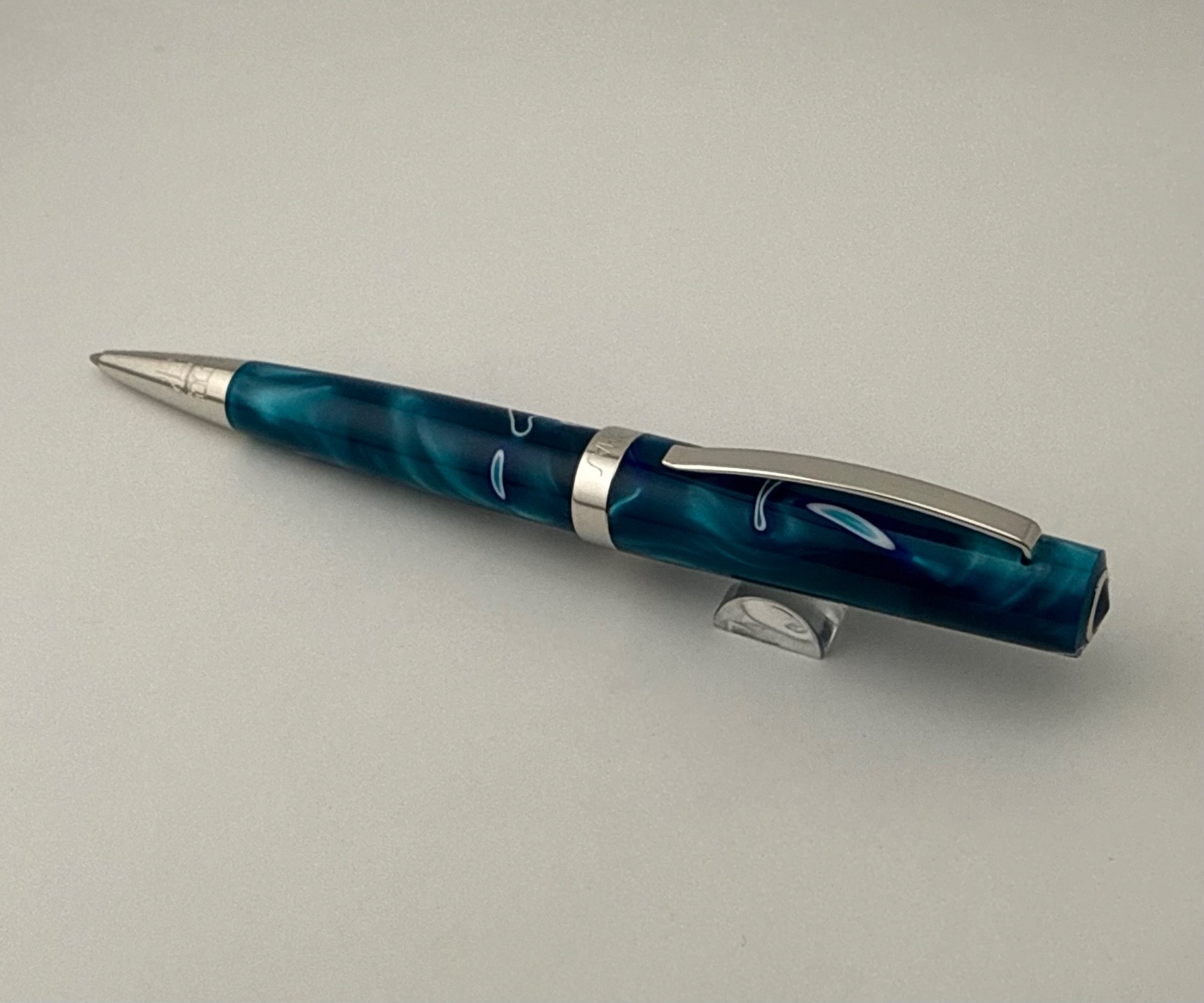 Omas L'acqua Di Bologna Turquoise Swirled White Blue Ballpoint Pen