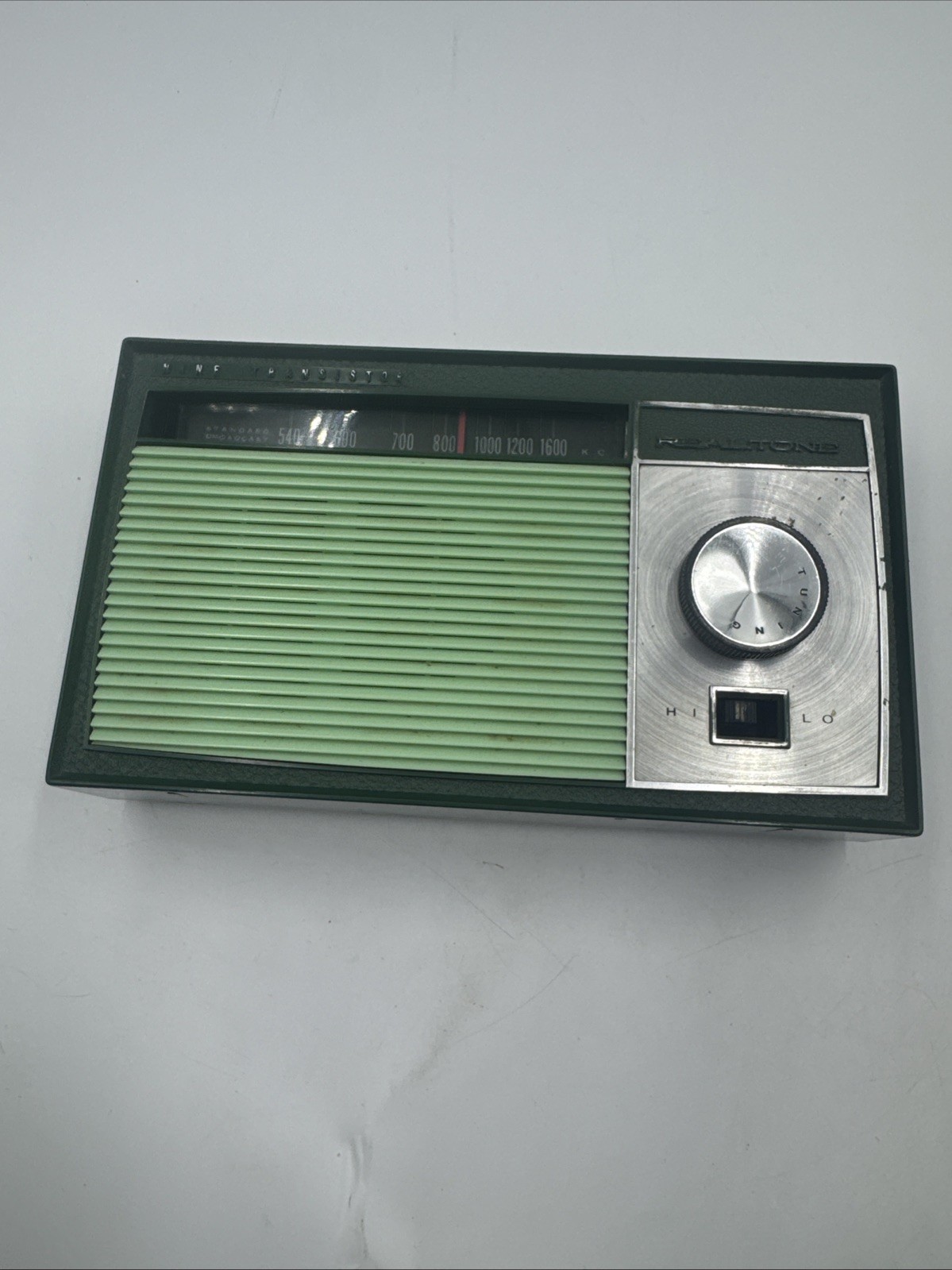Vintage Realtone Transistor Radio 9-Transistor 1964 Japan Tested Works