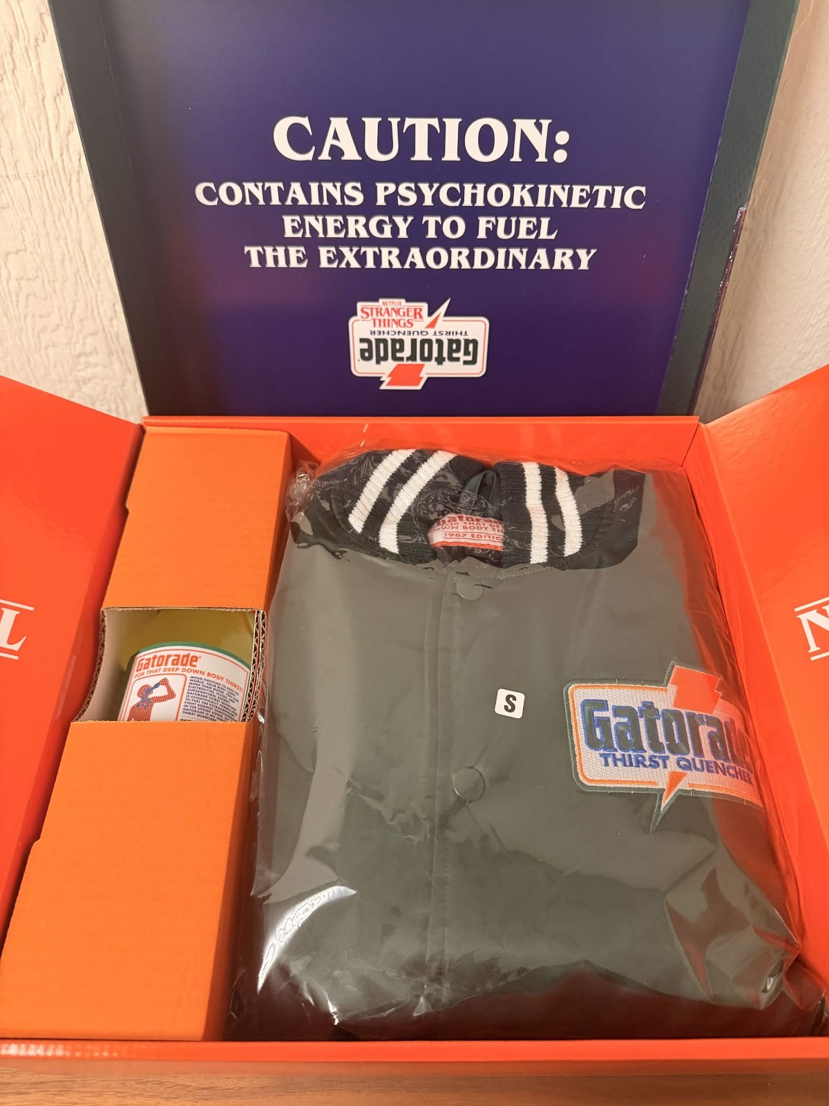 NEW Gatorade X Stranger Things Upside Down Capsule Limited Edition Size Small